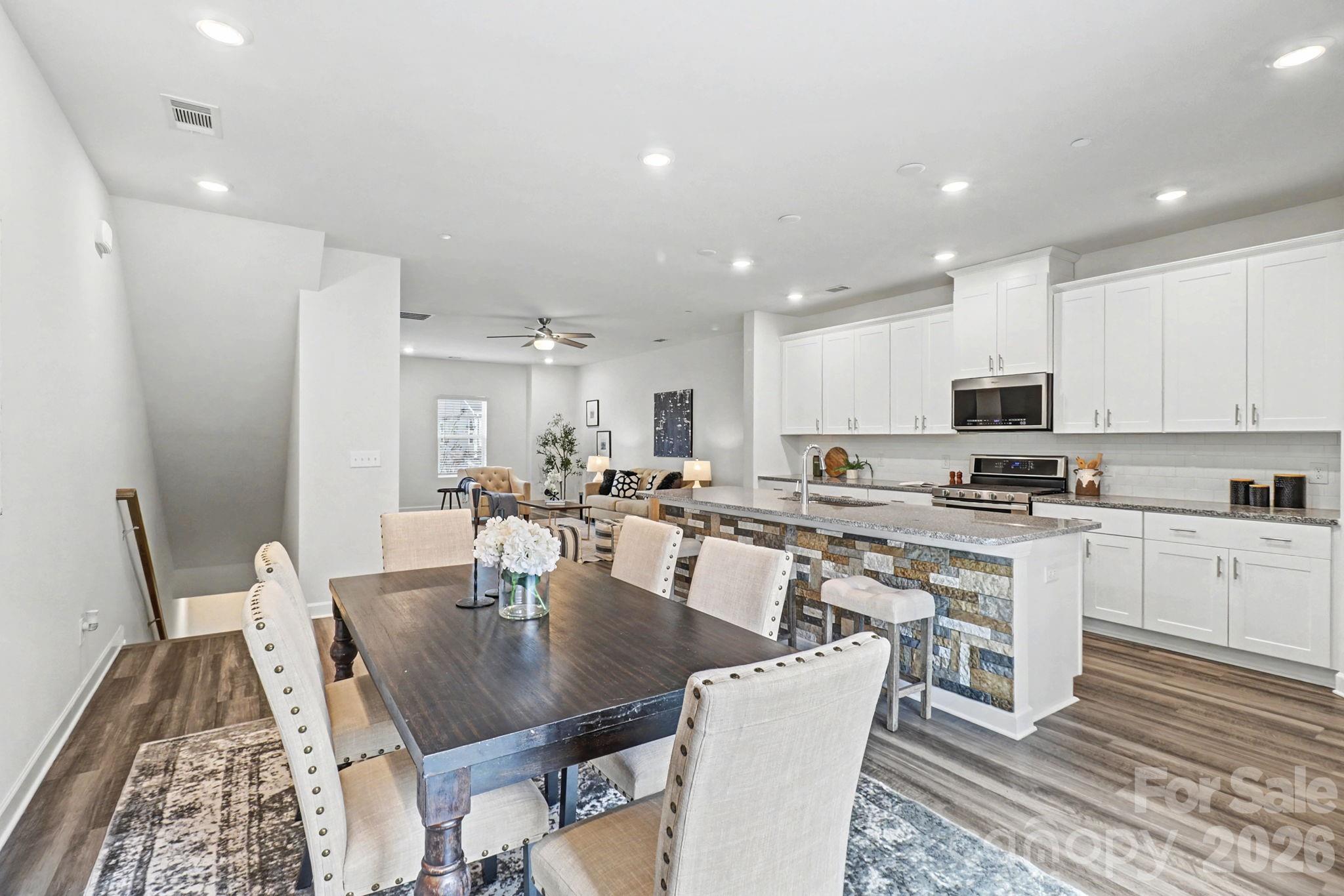 3537 Auburn Curb Road — Charlotte