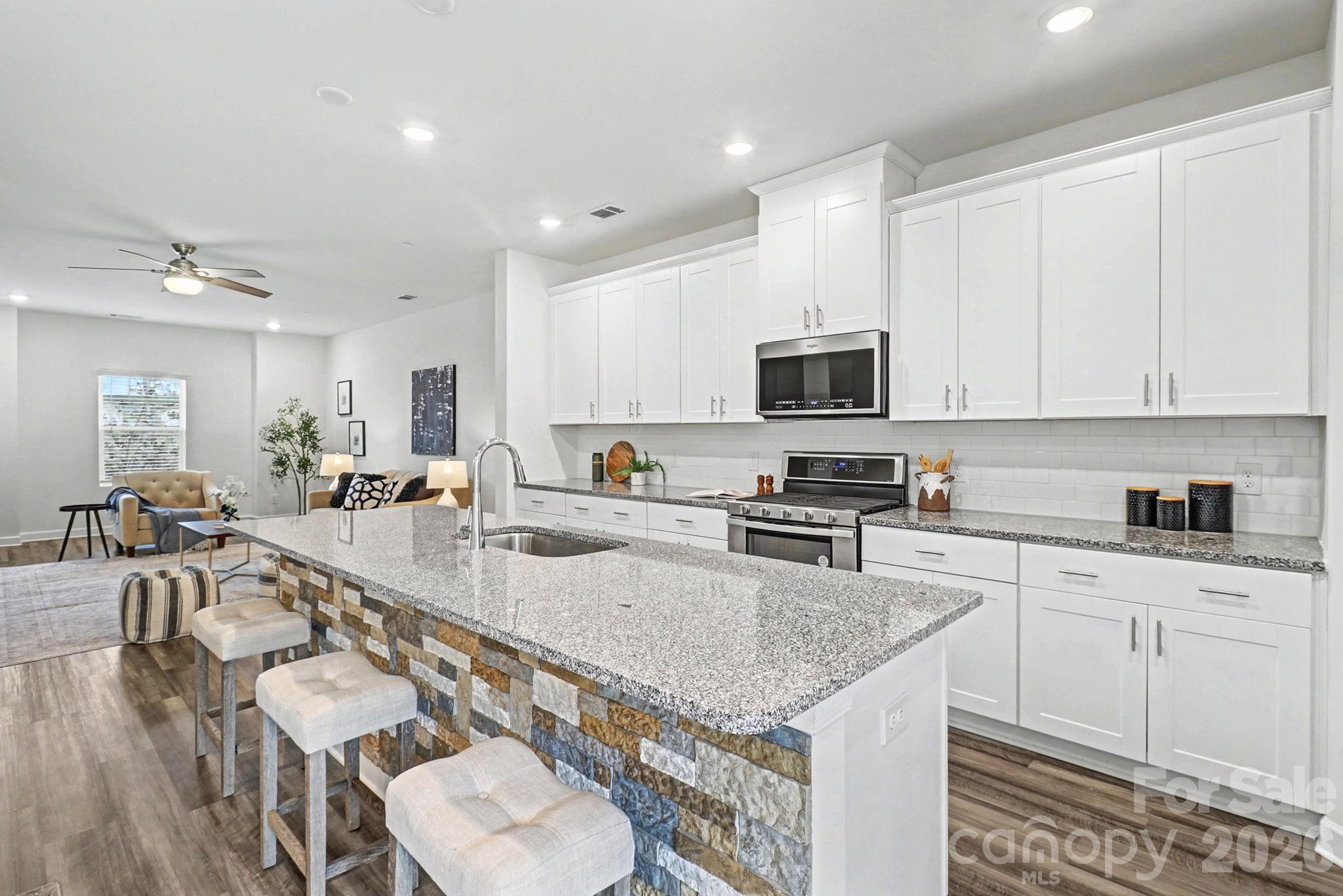 3537 Auburn Curb Road — Charlotte