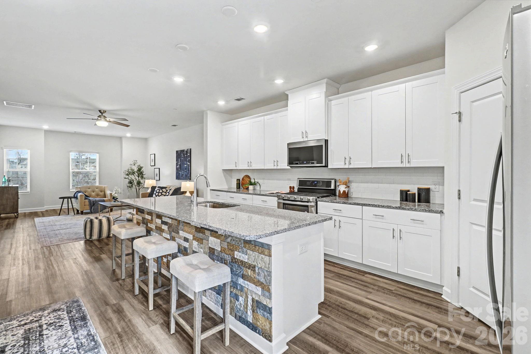 3537 Auburn Curb Road — Charlotte