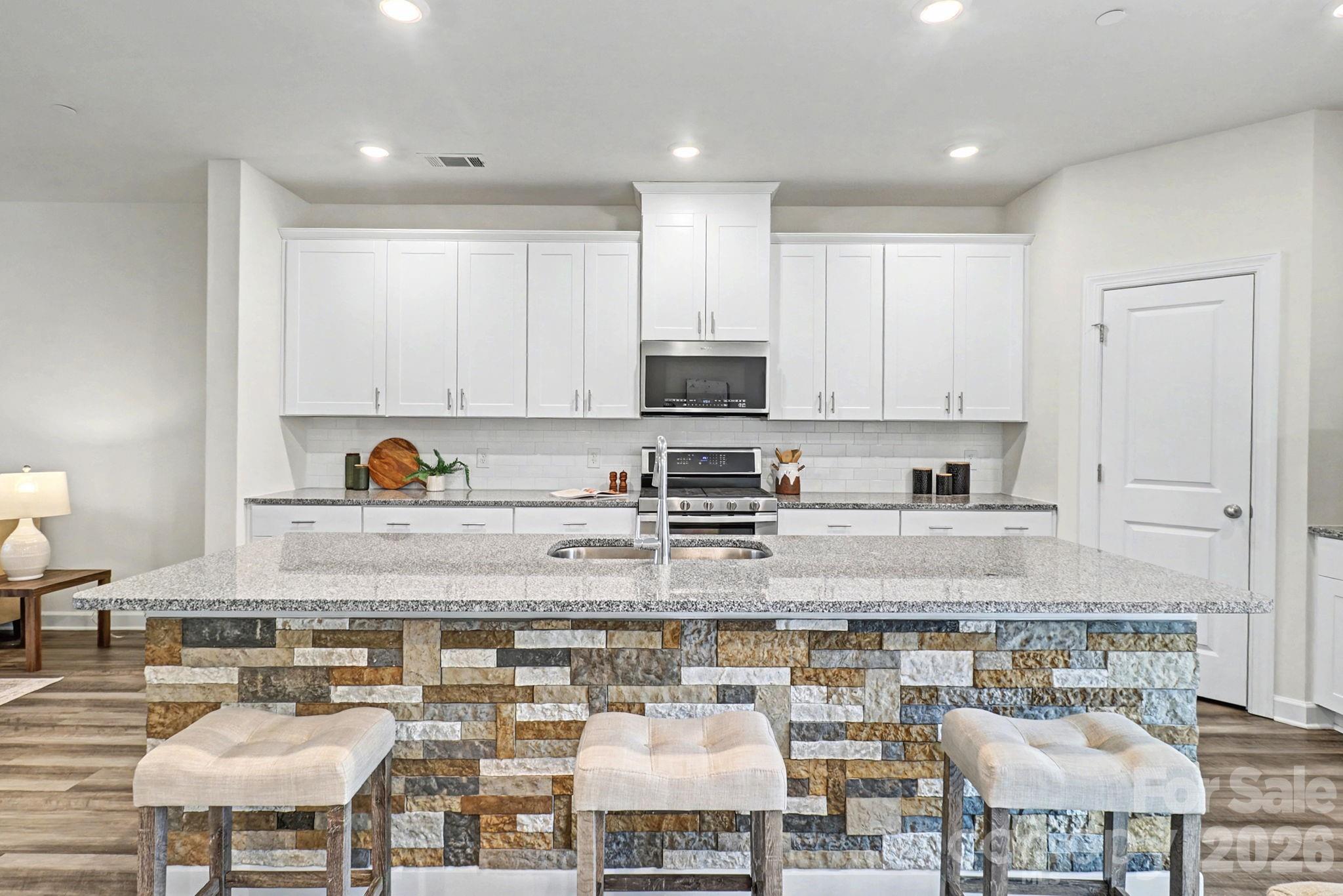 3537 Auburn Curb Road — Charlotte
