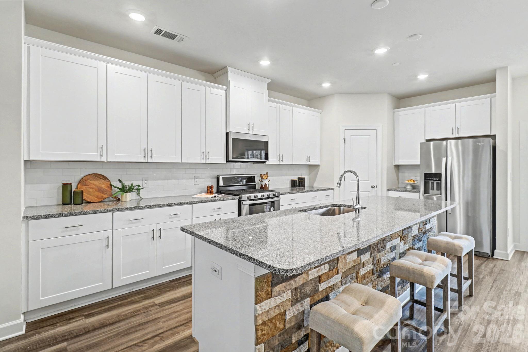 3537 Auburn Curb Road — Charlotte