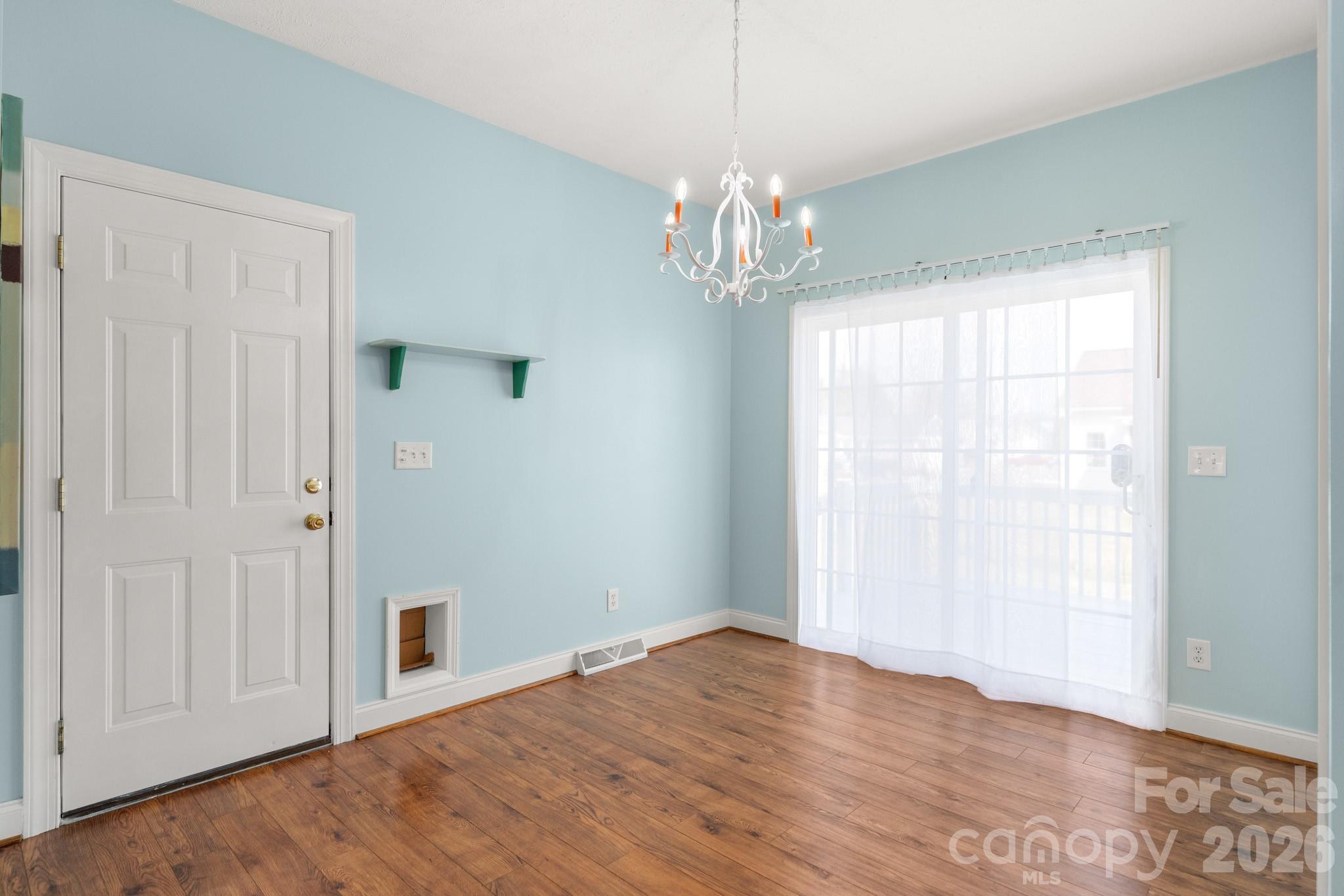 403 Sassafras Drive — Hendersonville
