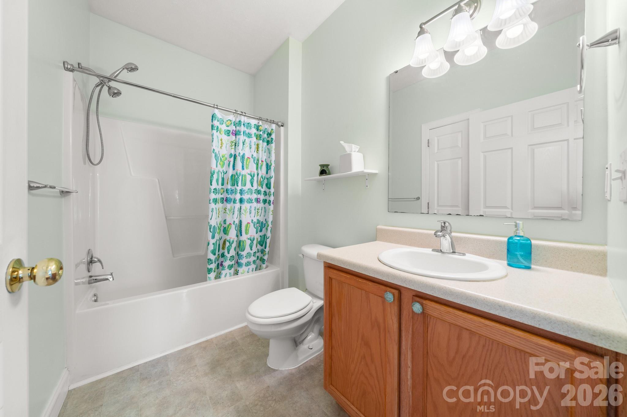 403 Sassafras Drive — Hendersonville