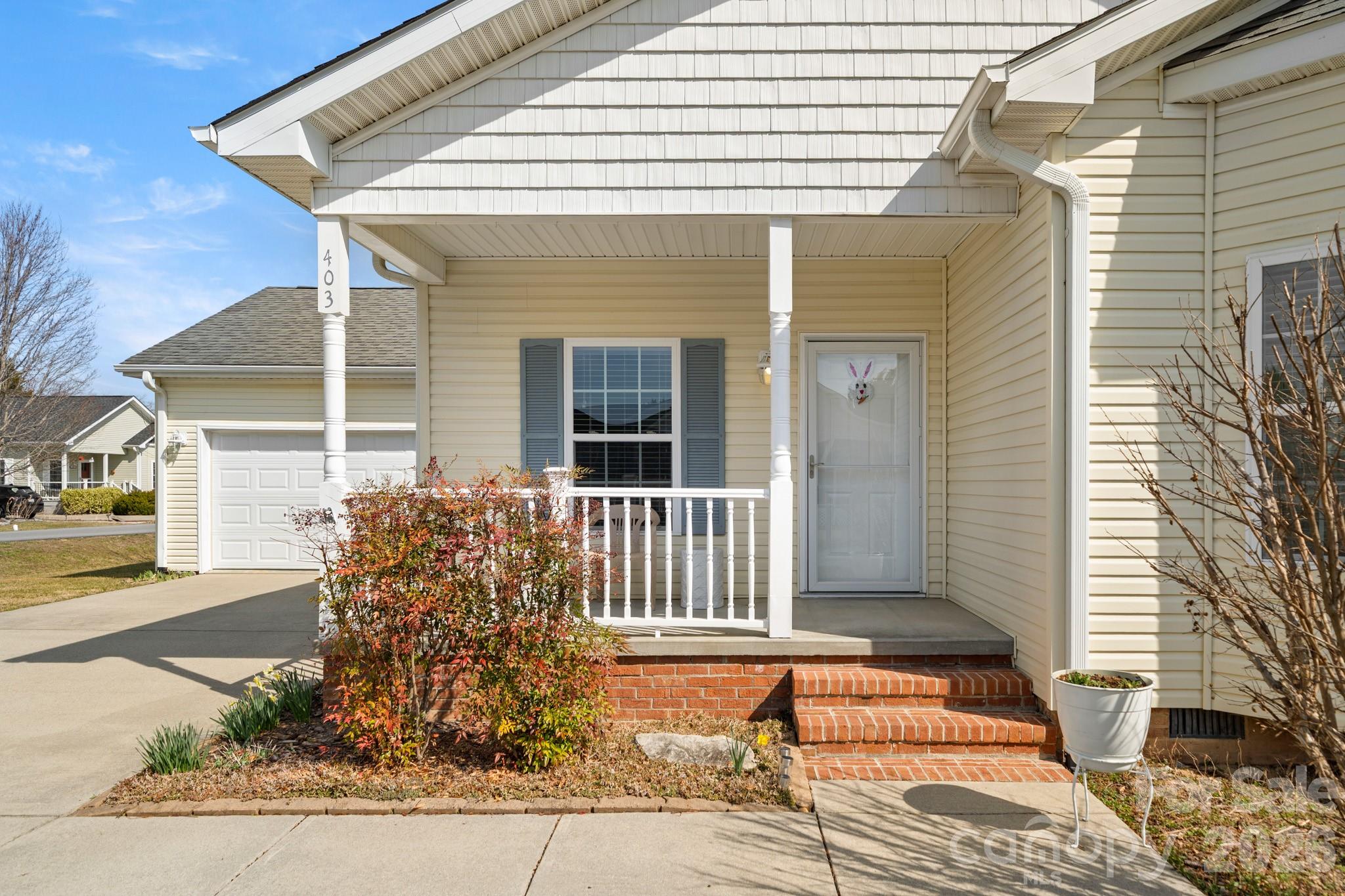 403 Sassafras Drive — Hendersonville