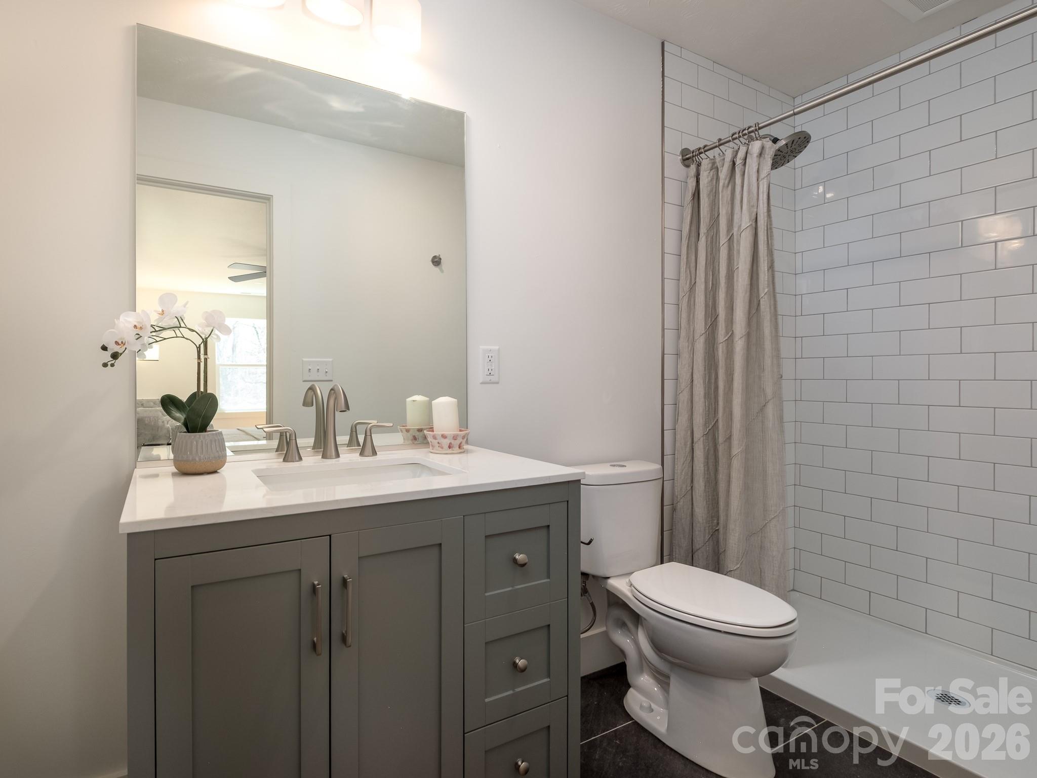 114 Shady Oak Drive — Asheville