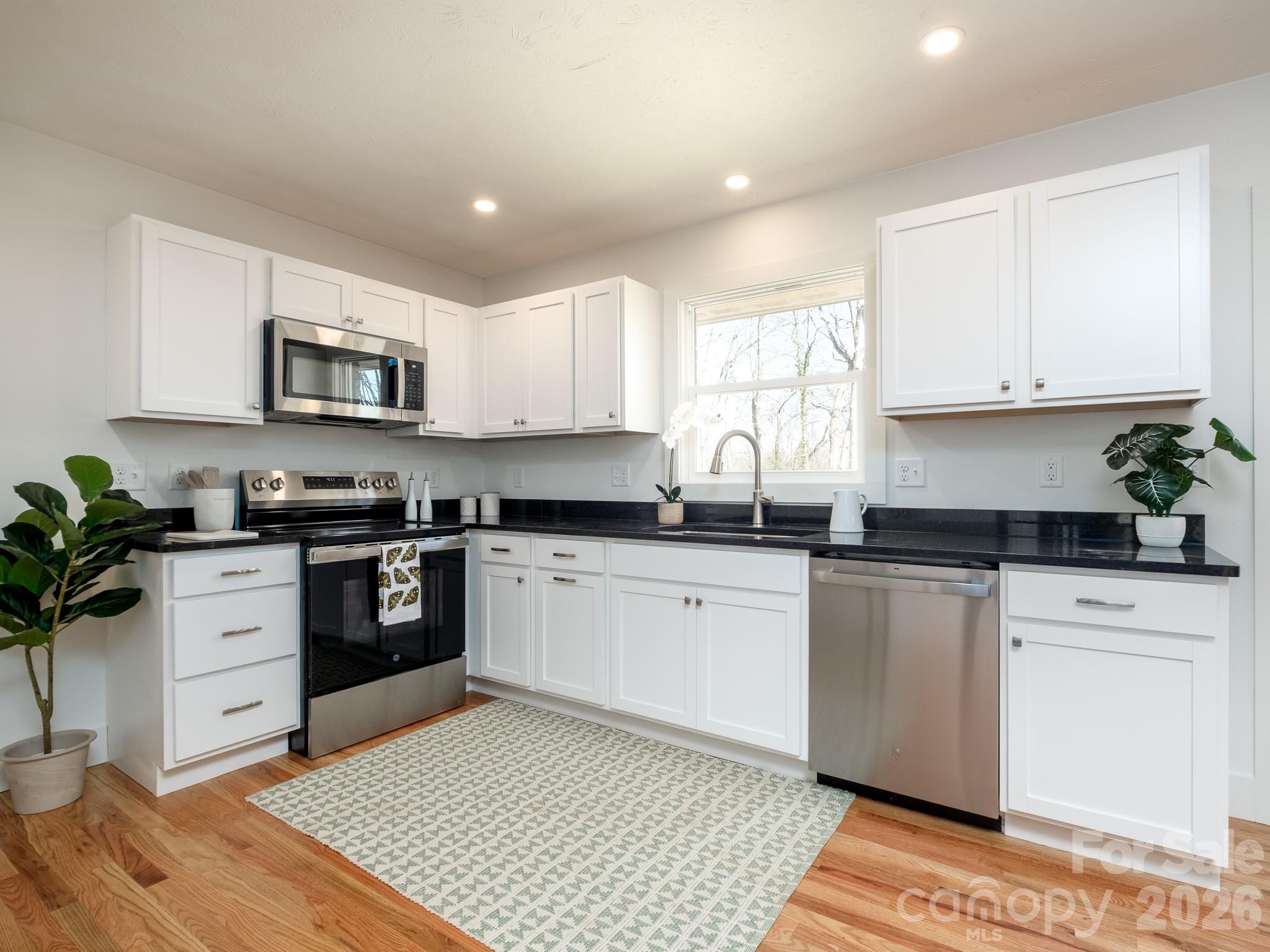 114 Shady Oak Drive — Asheville