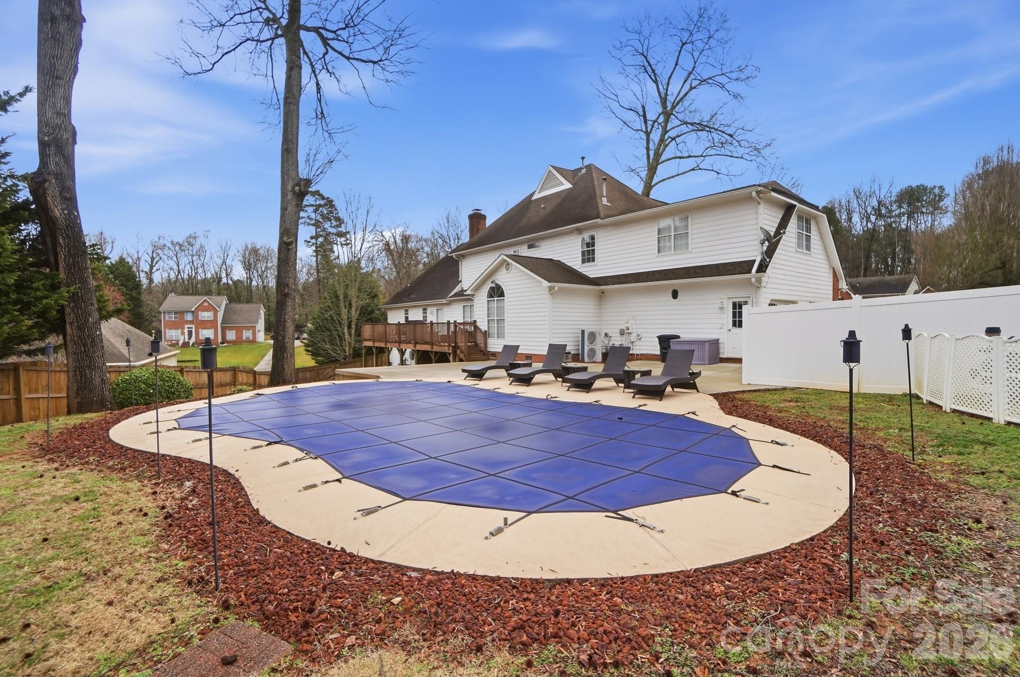 6909 Kersfield Place — Mint Hill