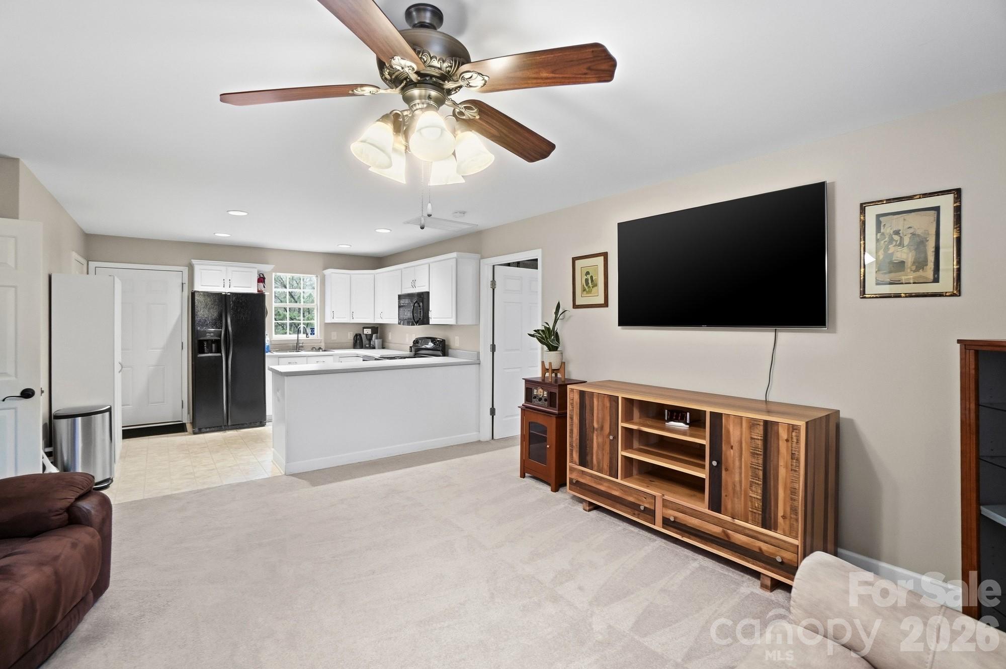 6909 Kersfield Place — Mint Hill