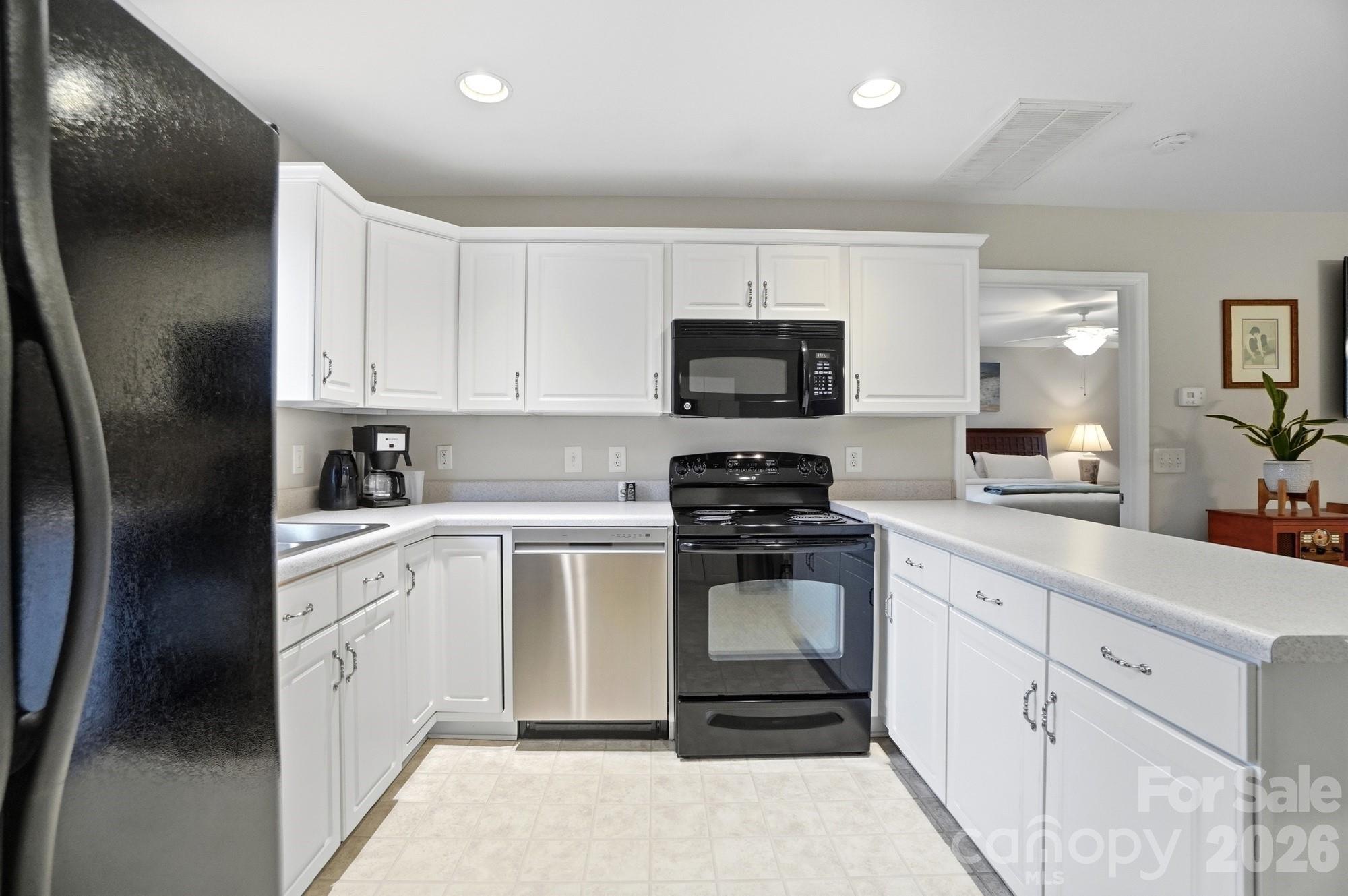 6909 Kersfield Place — Mint Hill