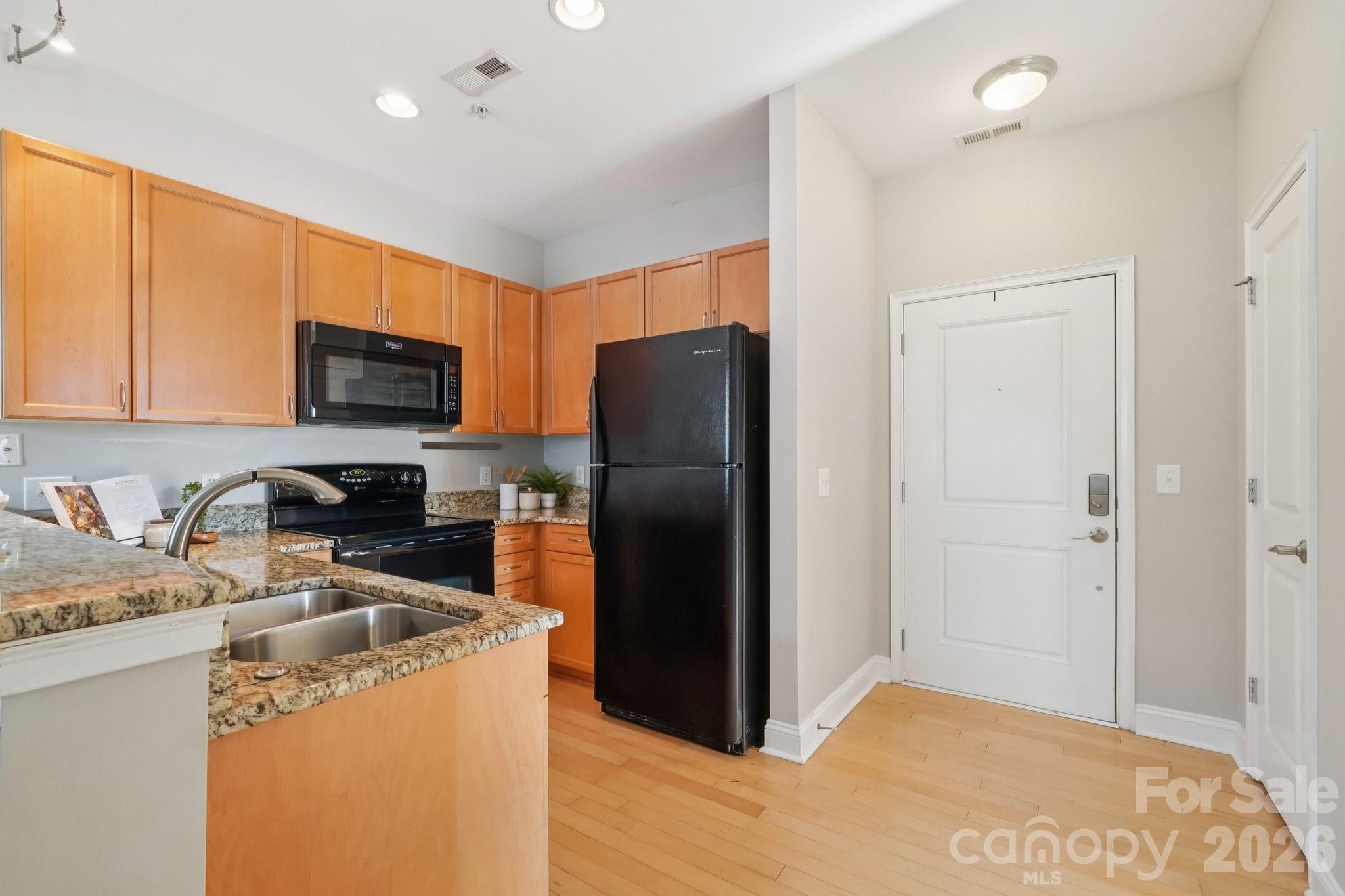 1308 Kenilworth Avenue #432 — Charlotte