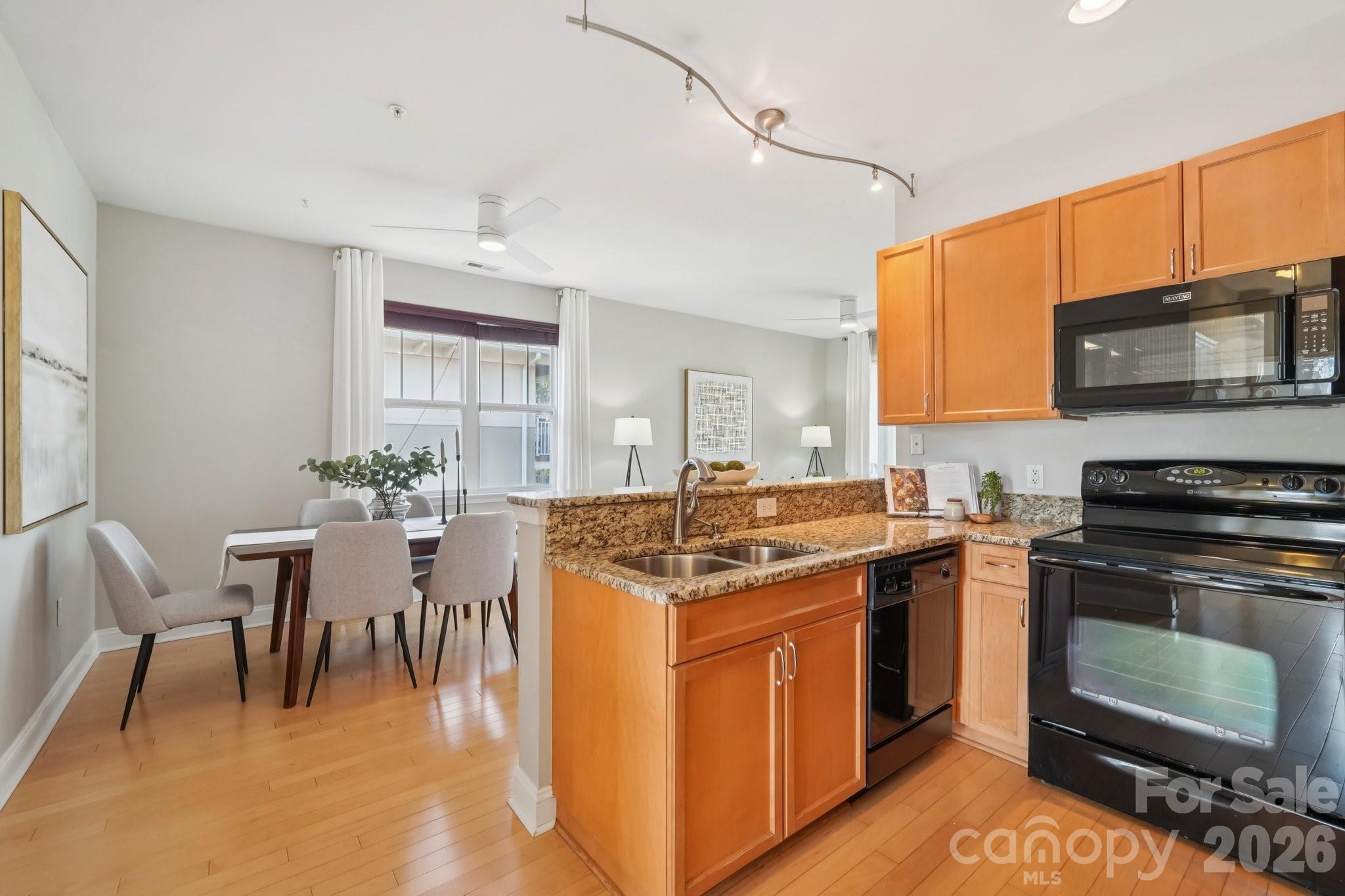 1308 Kenilworth Avenue #432 — Charlotte