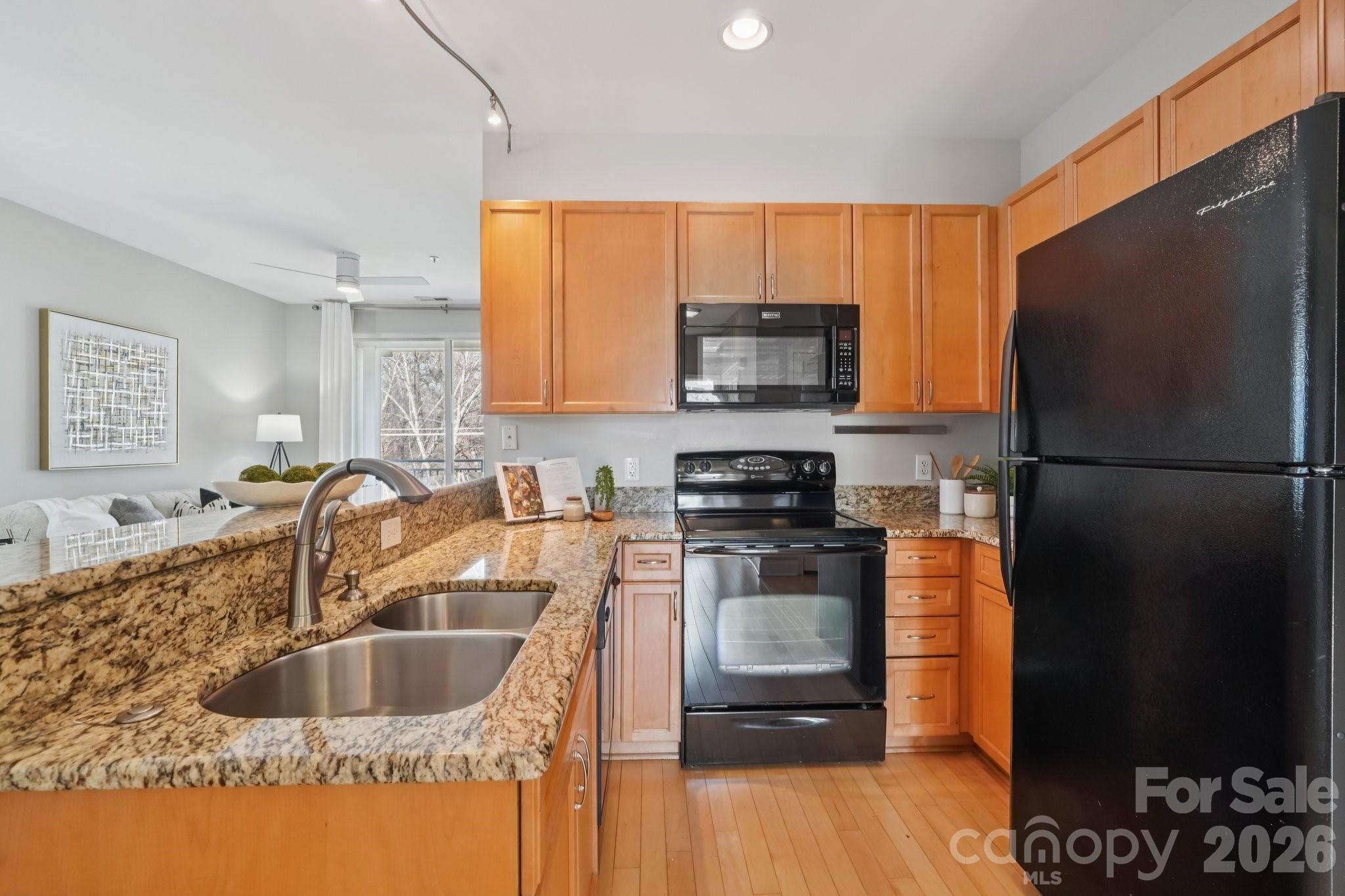 1308 Kenilworth Avenue #432 — Charlotte