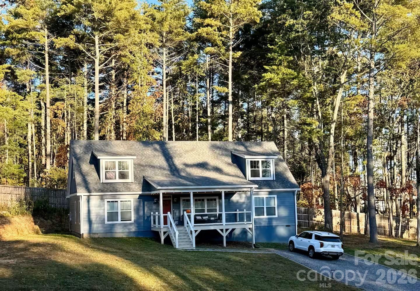 170 Cascade Ridge Road — Fairview