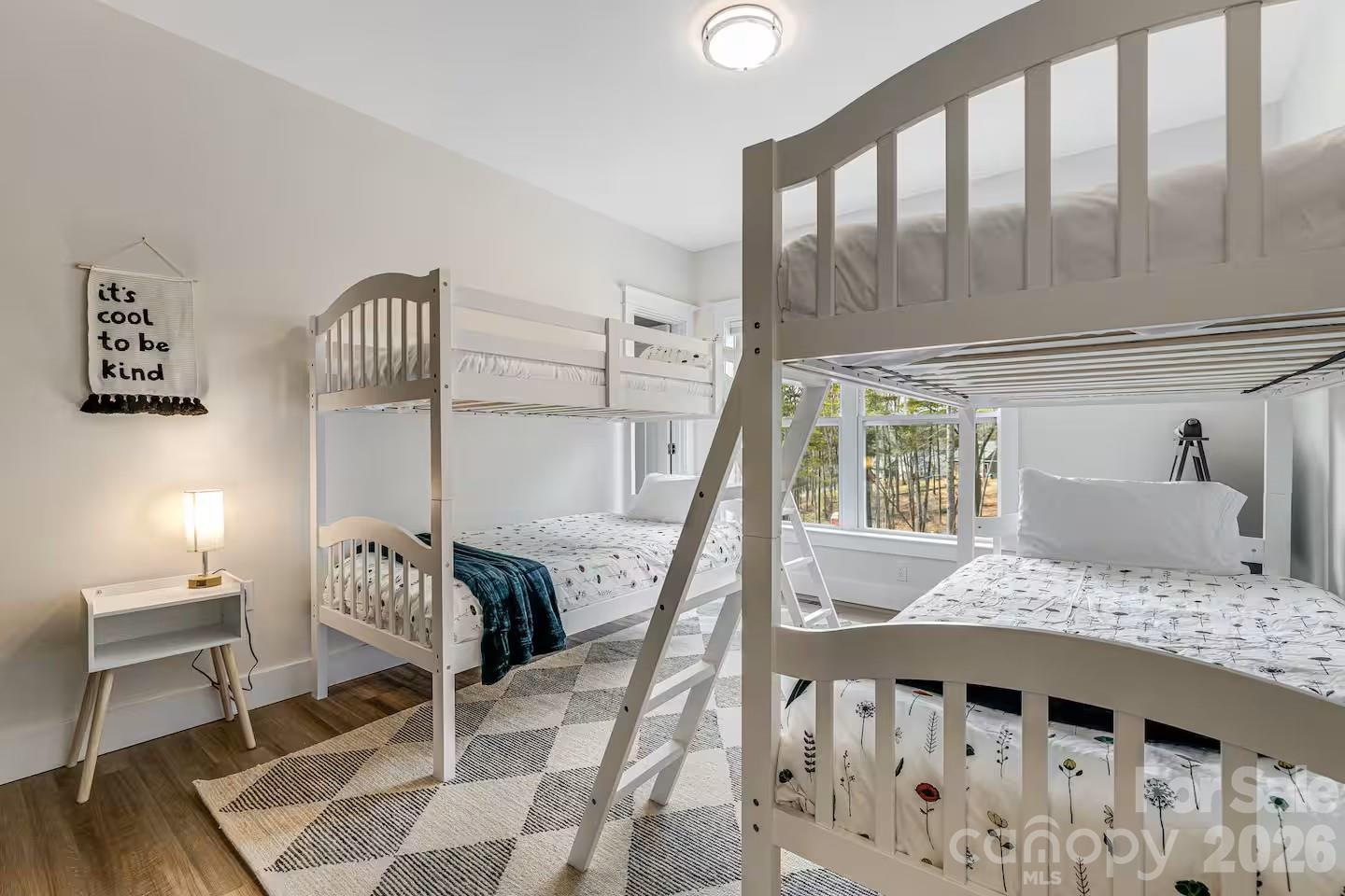 170 Cascade Ridge Road — Fairview