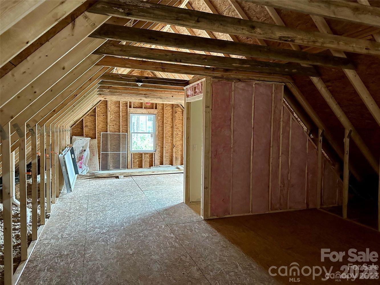 170 Cascade Ridge Road — Fairview