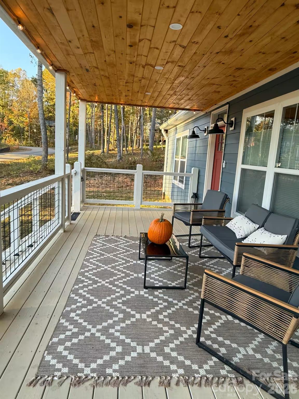 170 Cascade Ridge Road — Fairview