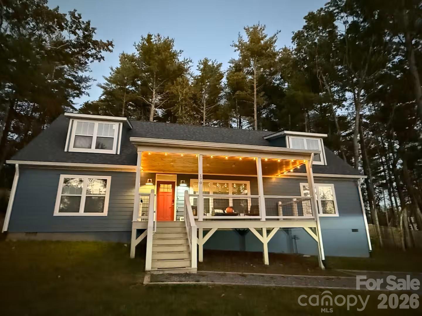 170 Cascade Ridge Road — Fairview