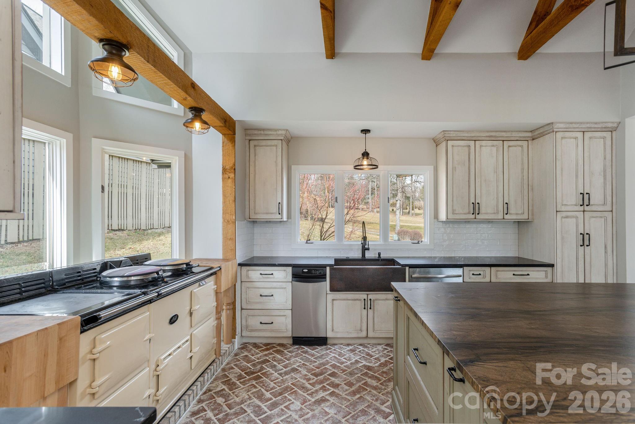 155 WINDING MEADOWS Drive — Flat Rock