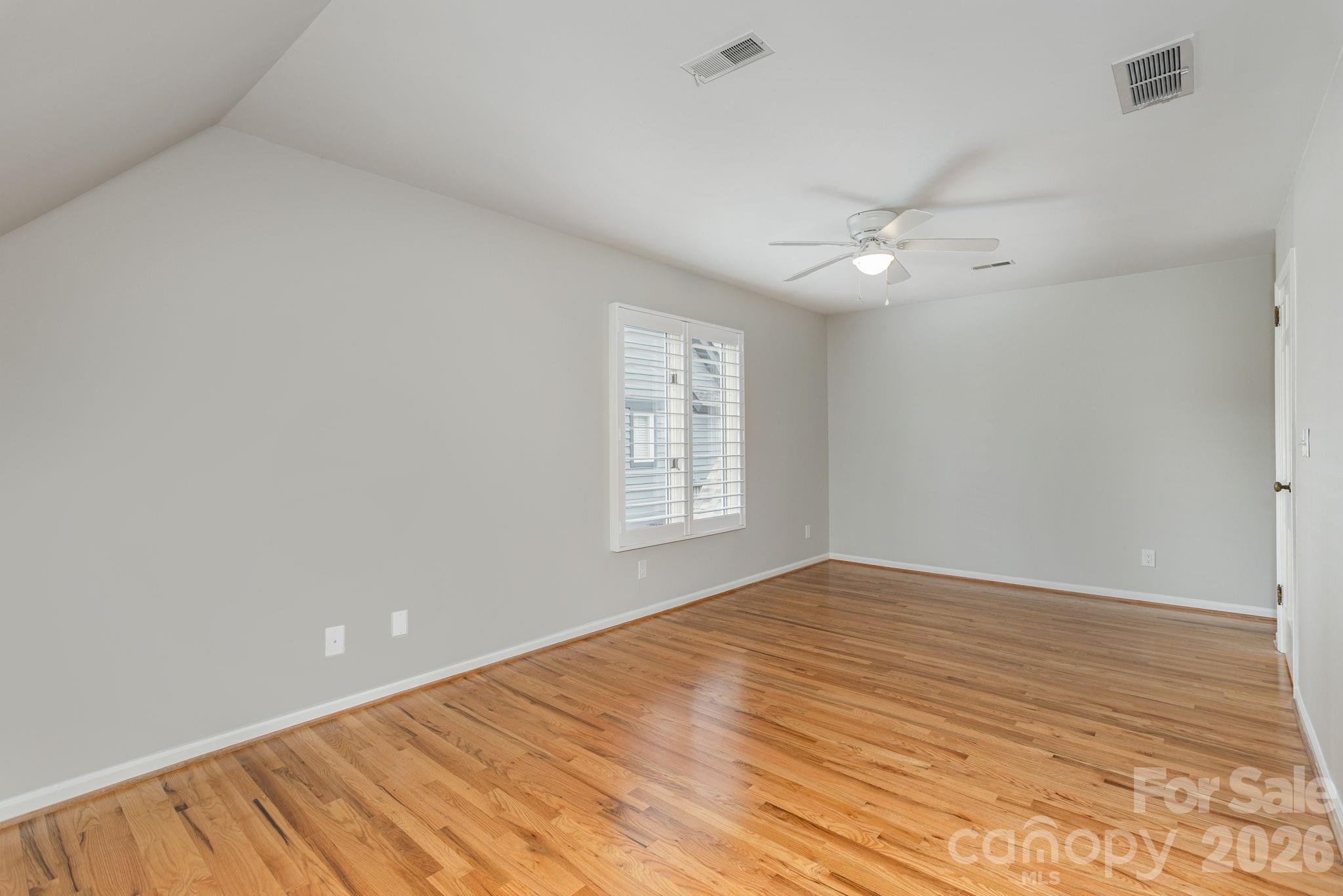 155 WINDING MEADOWS Drive — Flat Rock
