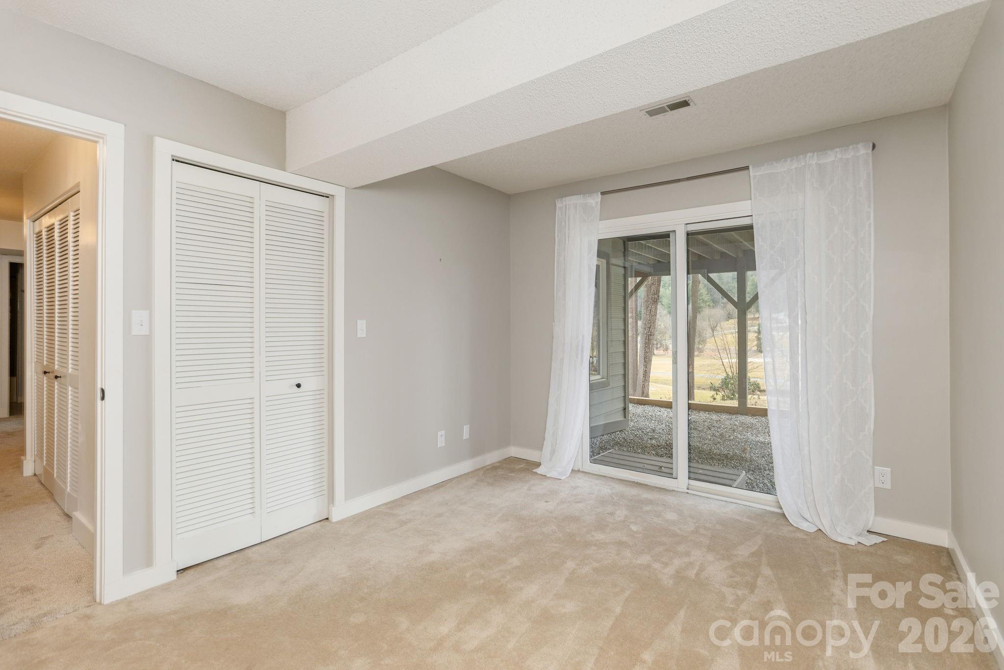 155 WINDING MEADOWS Drive — Flat Rock