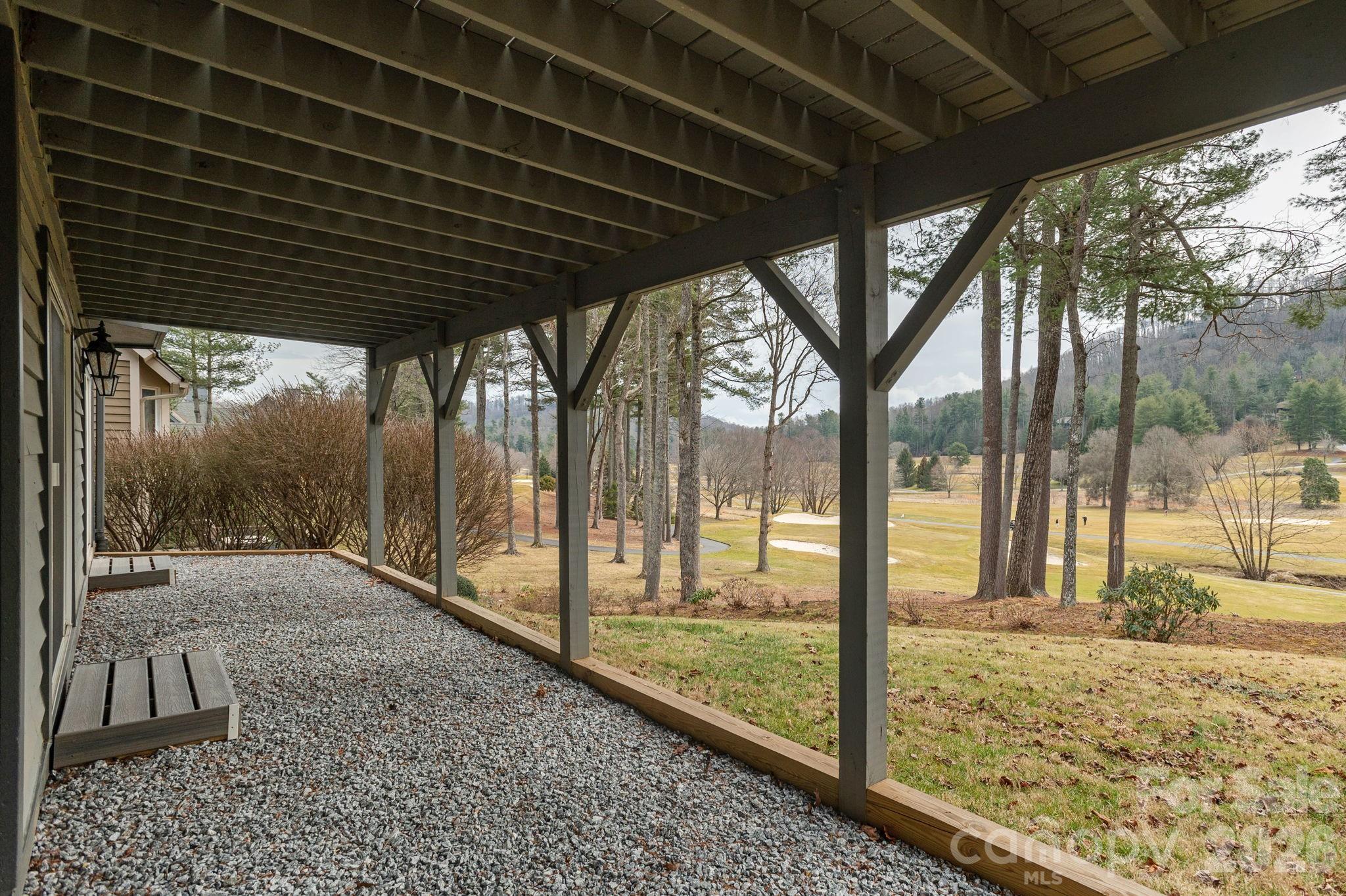 155 WINDING MEADOWS Drive — Flat Rock