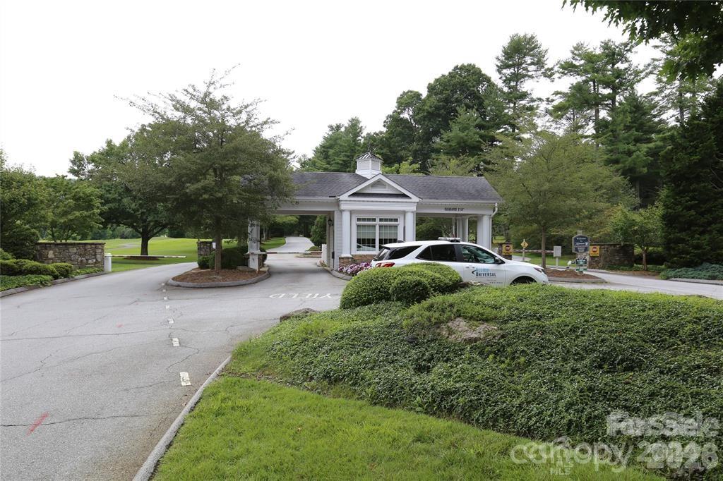 155 WINDING MEADOWS Drive — Flat Rock