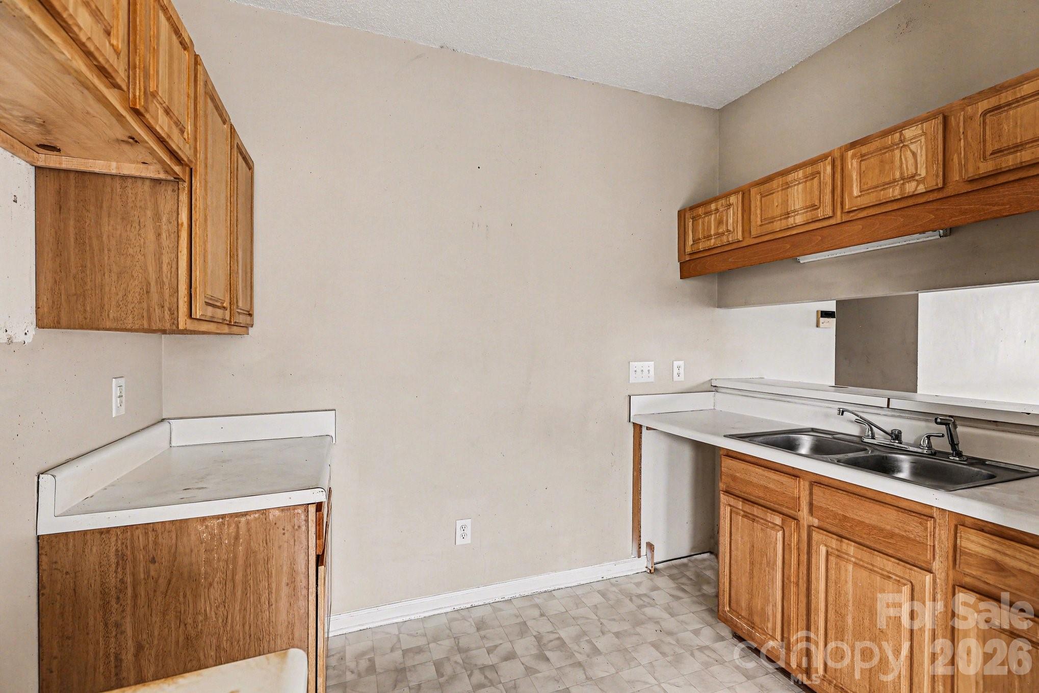 6648 Hampton Way Drive — Charlotte
