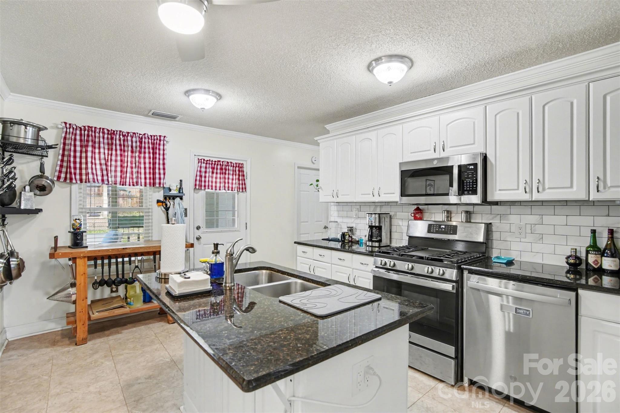 116 Brooks Drive — Stanley