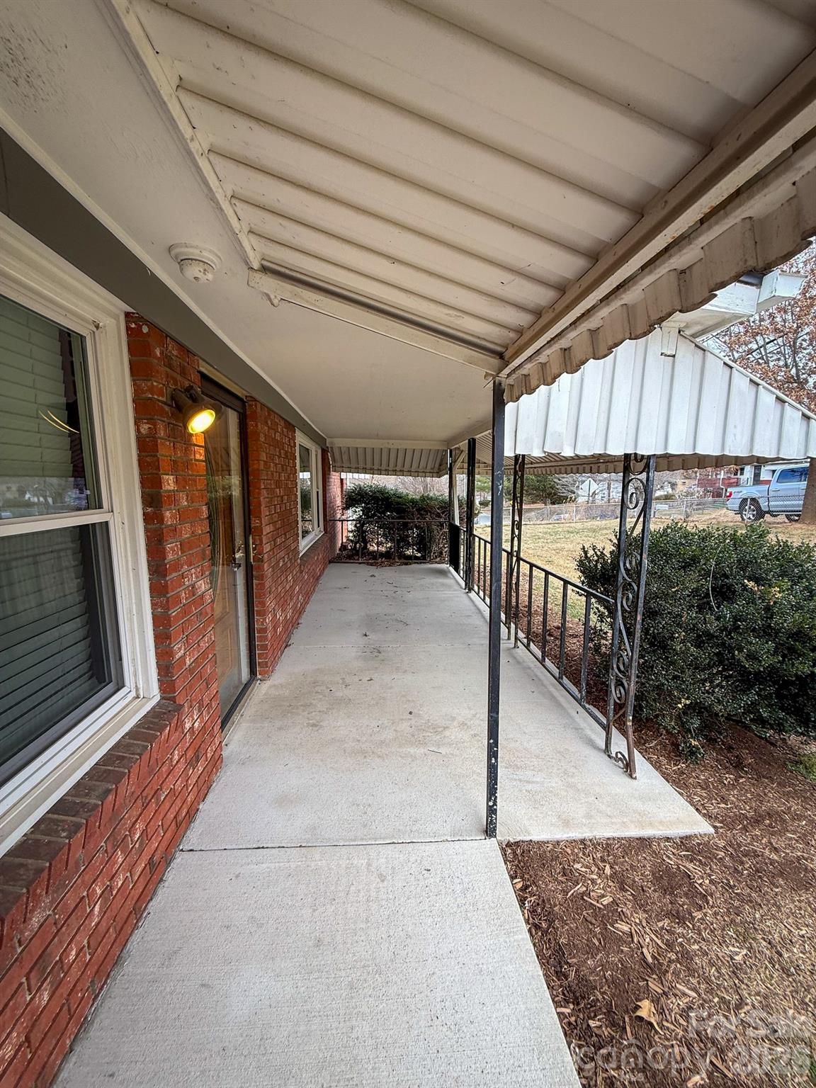 483 Caribou Road — Asheville