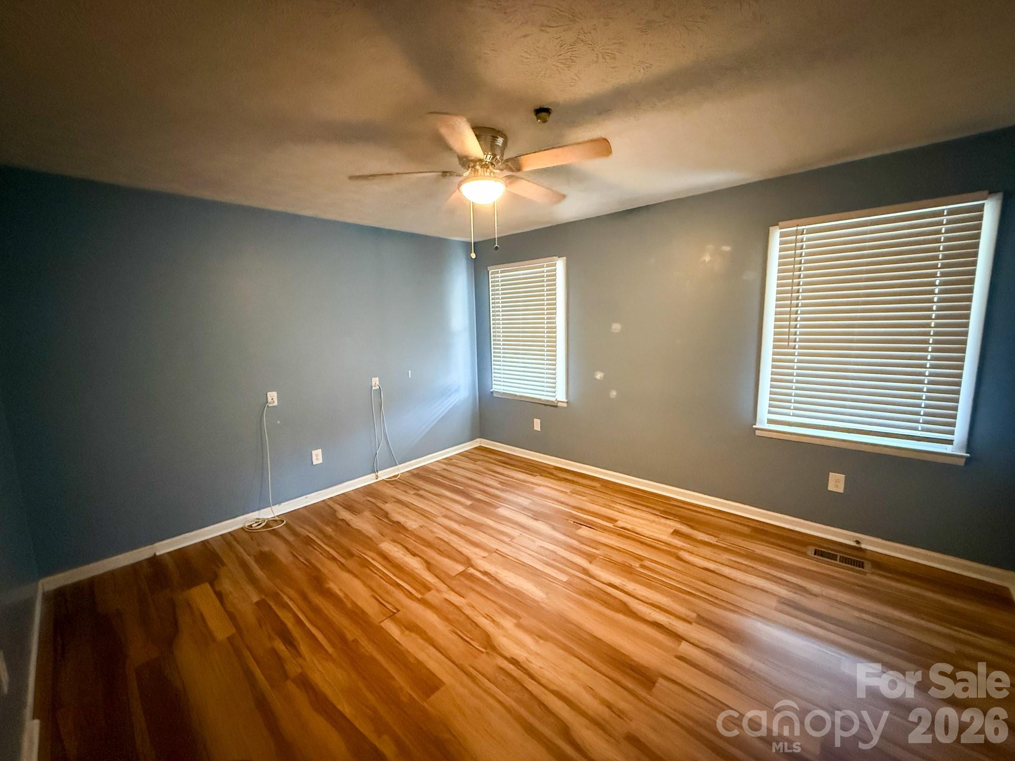 483 Caribou Road — Asheville