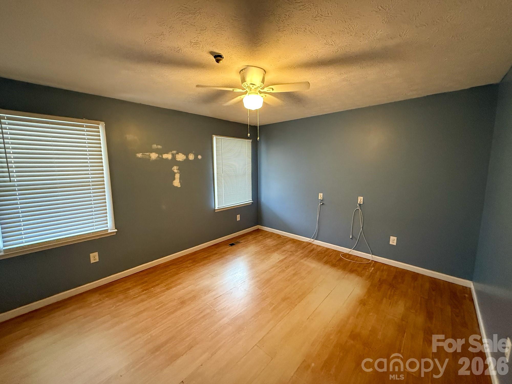 483 Caribou Road — Asheville