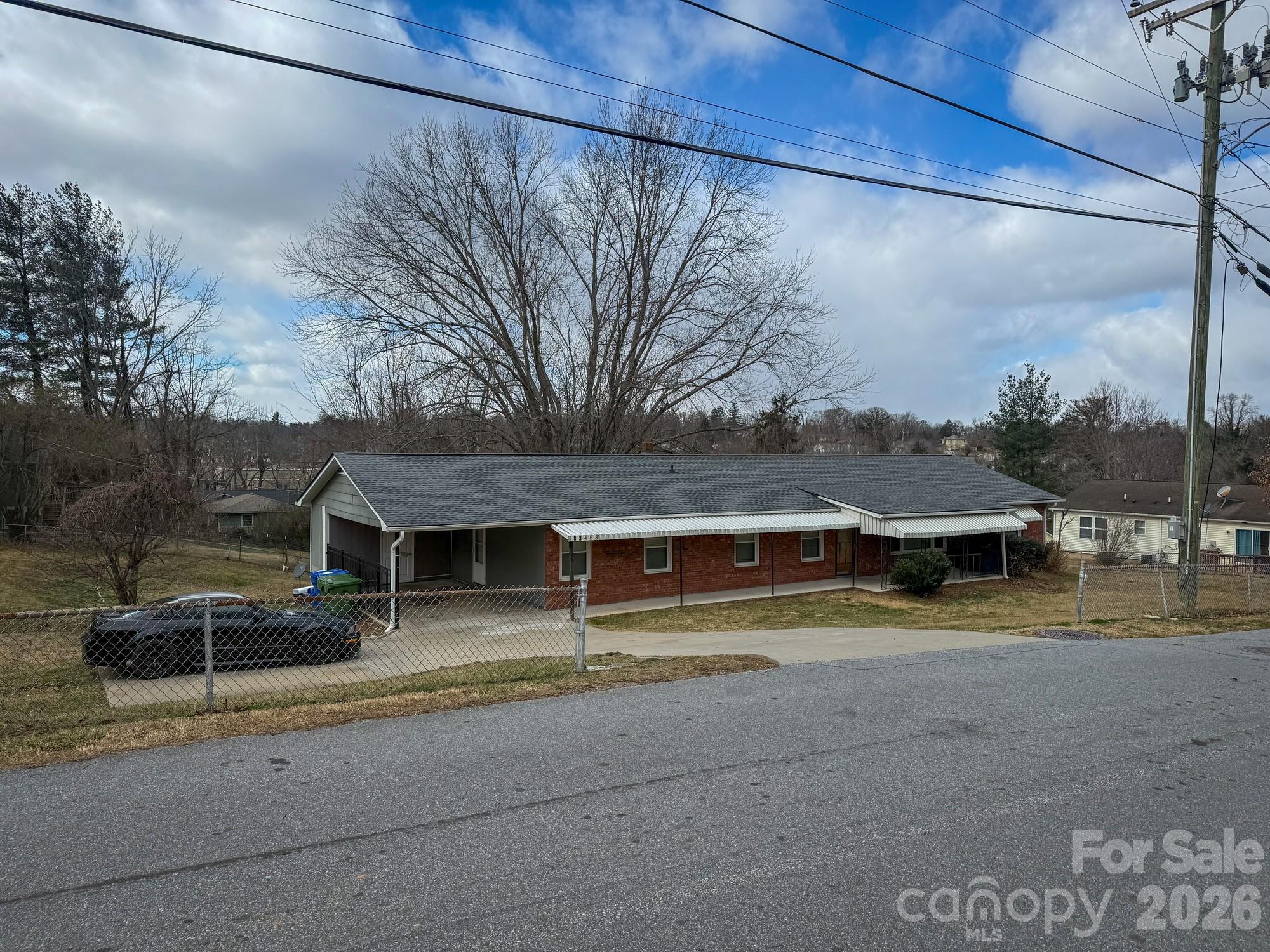 483 Caribou Road — Asheville