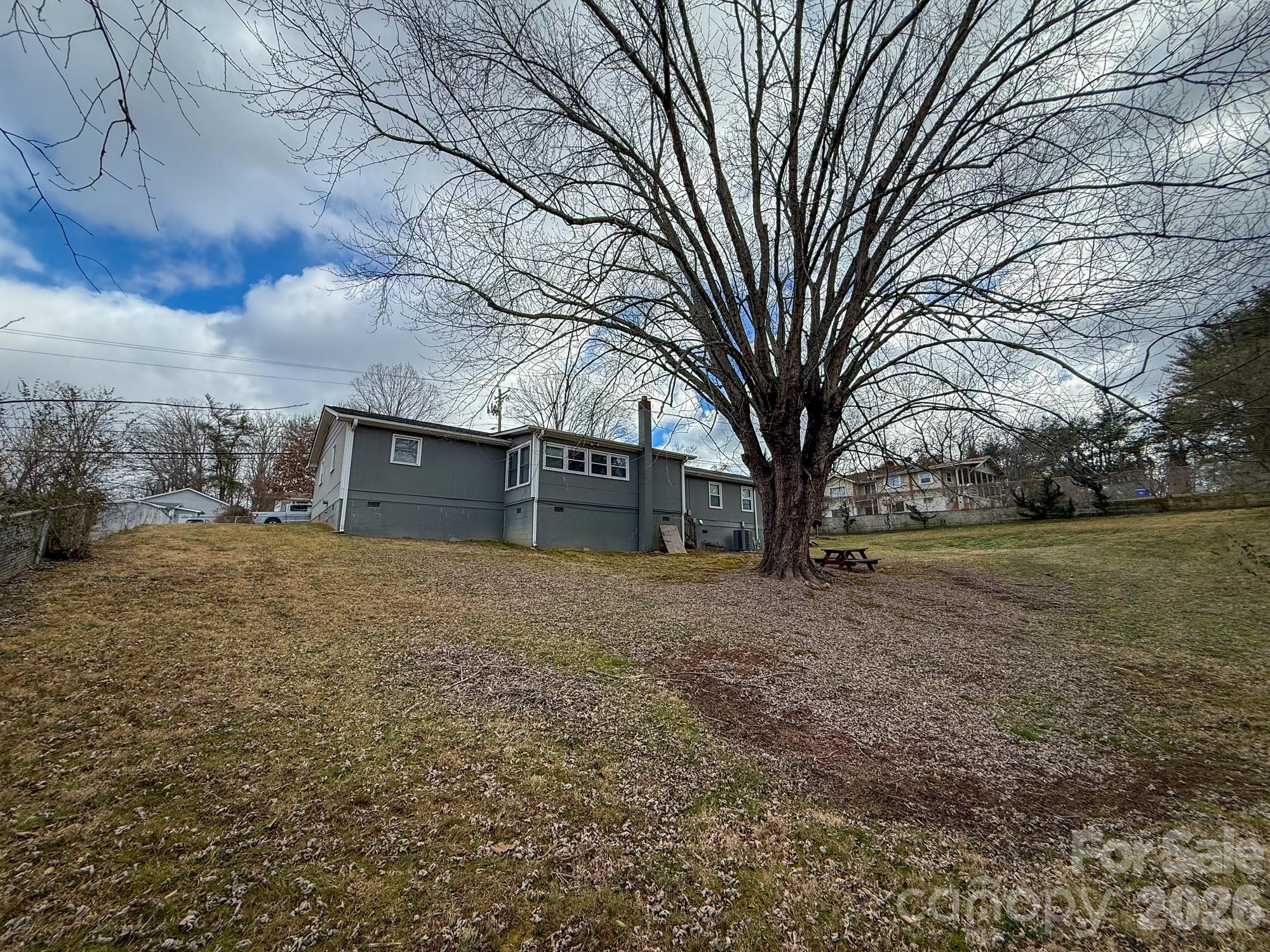 483 Caribou Road — Asheville