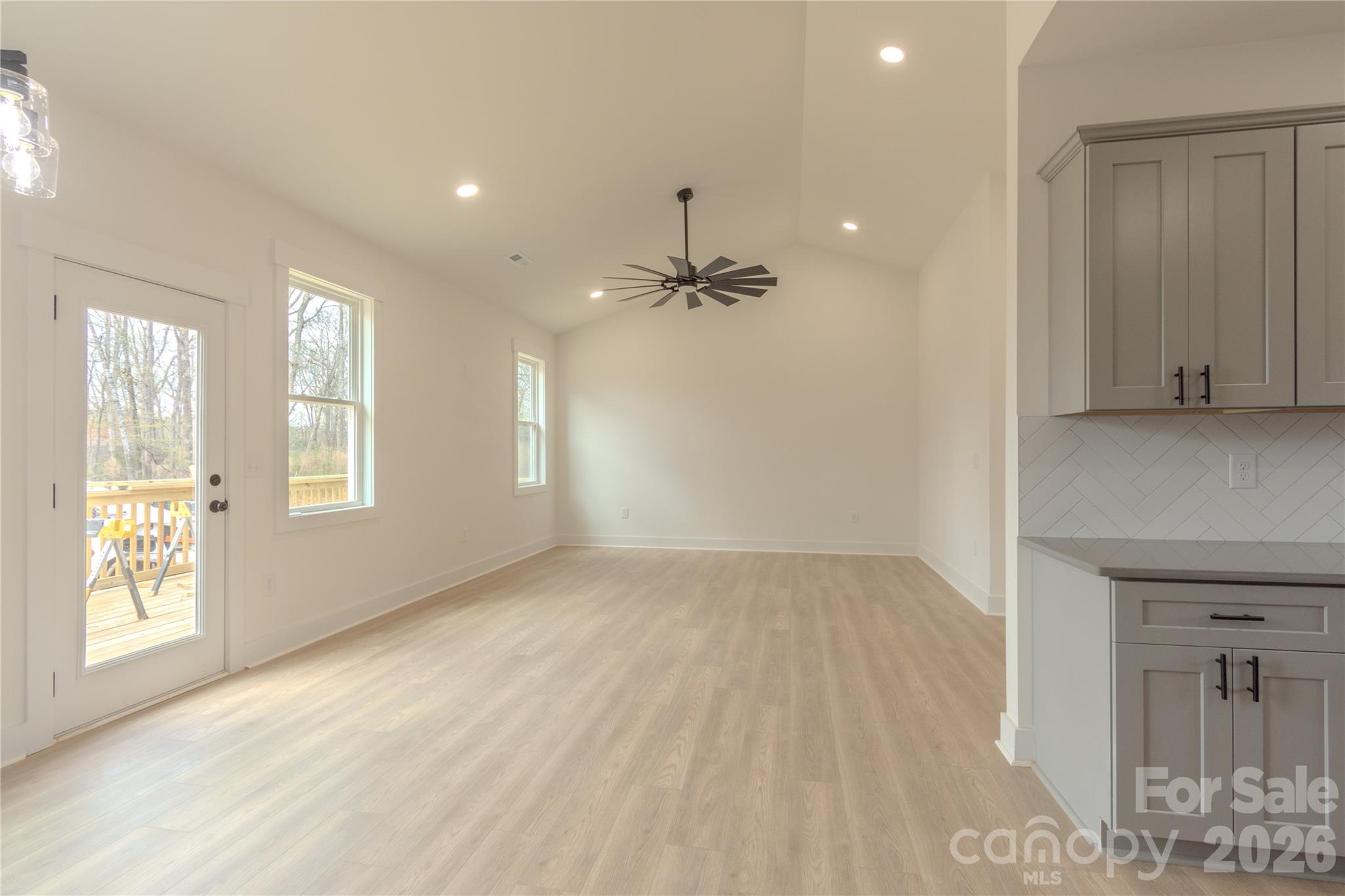 10303 Sycamore Road #90 — Norwood