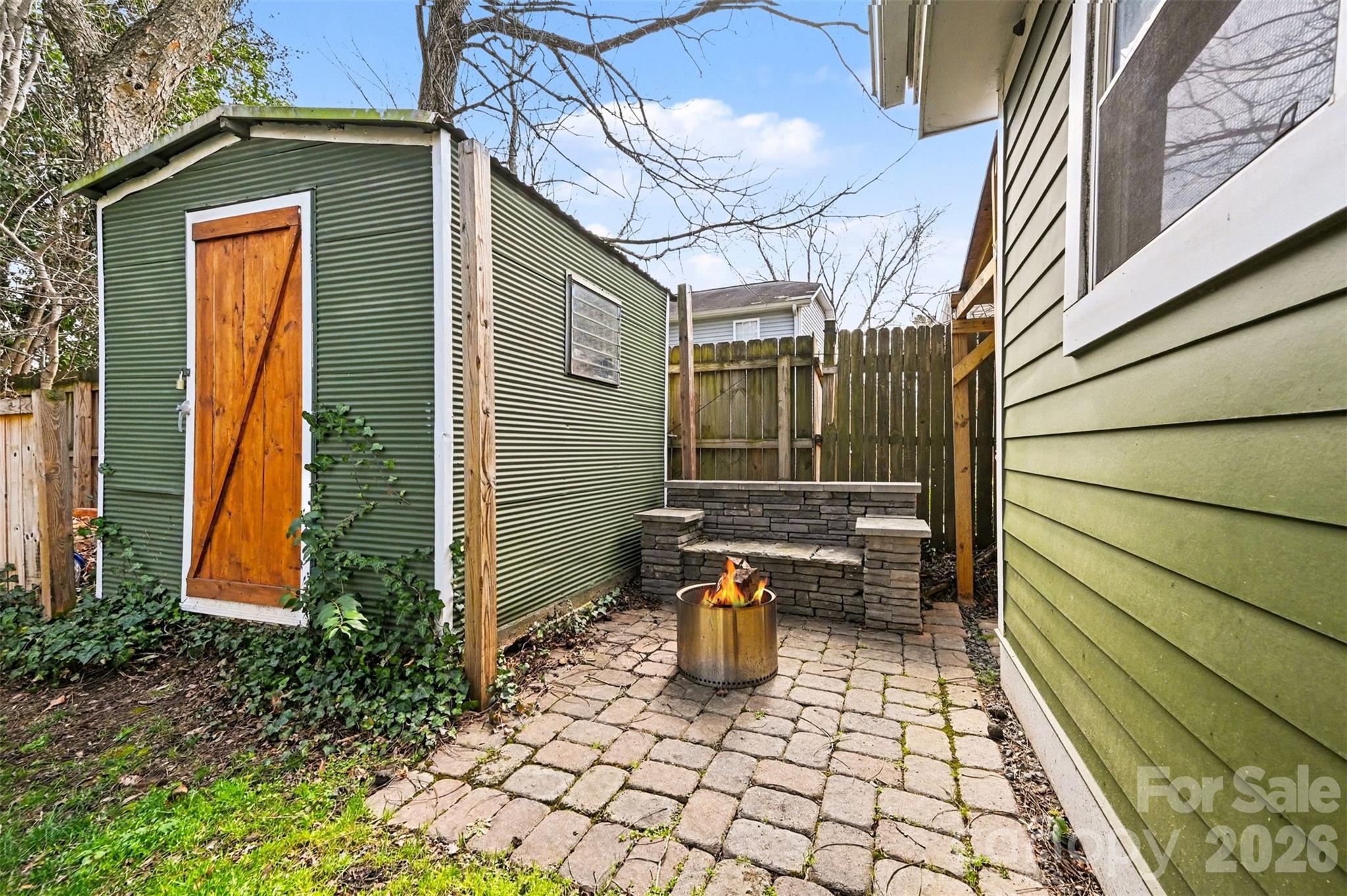 506 Campus Street — Charlotte