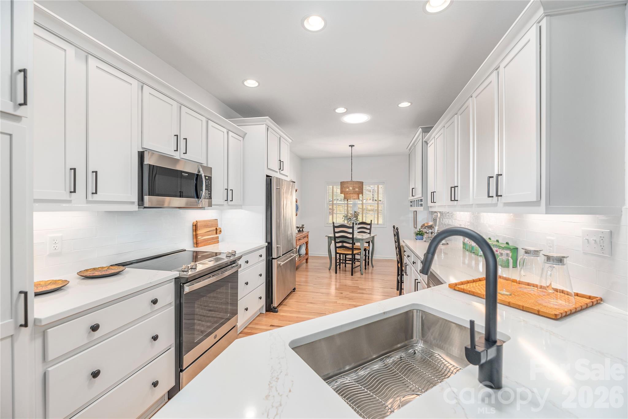 59 Old Pasture Way — Hendersonville
