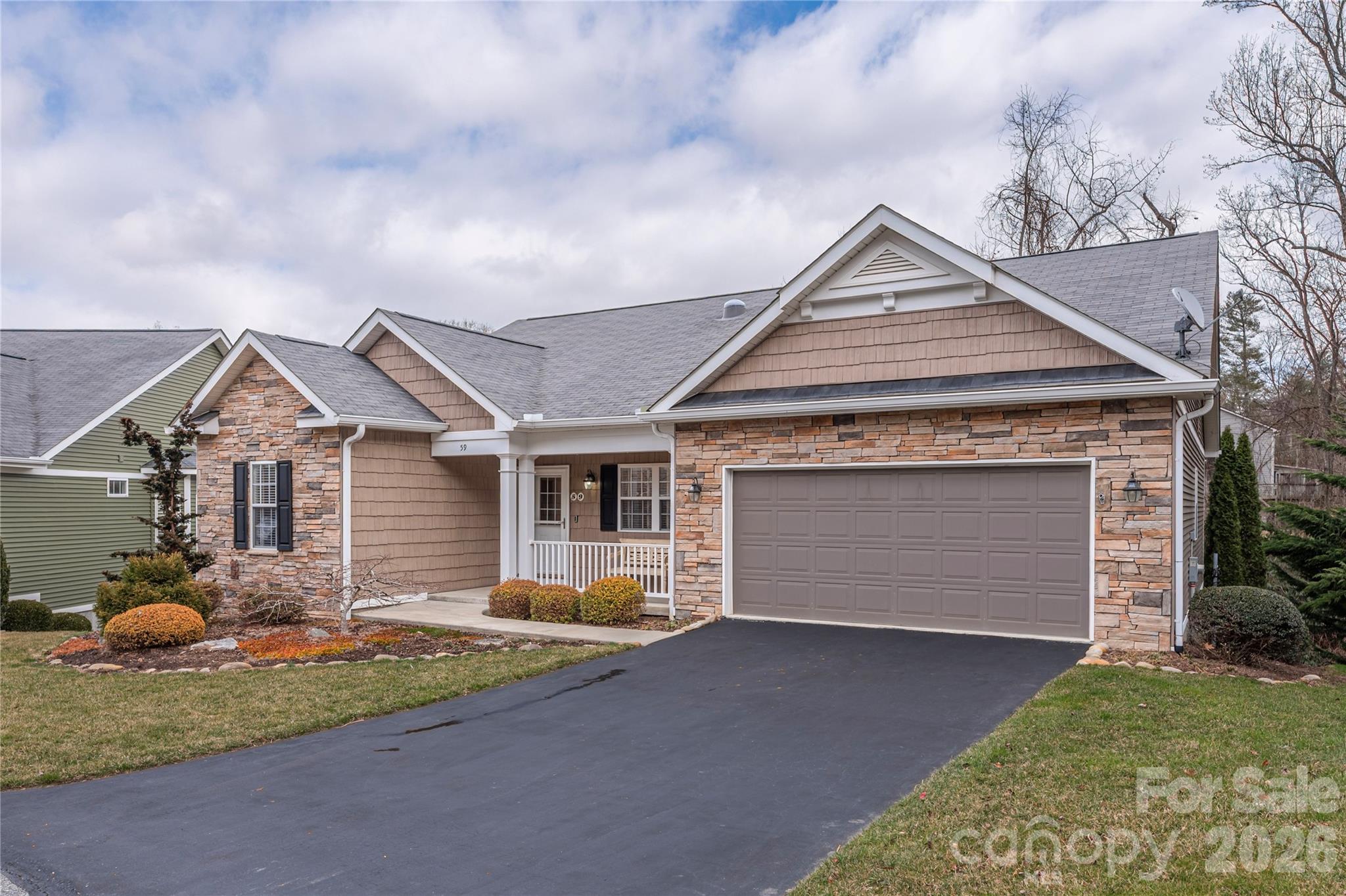 59 Old Pasture Way — Hendersonville
