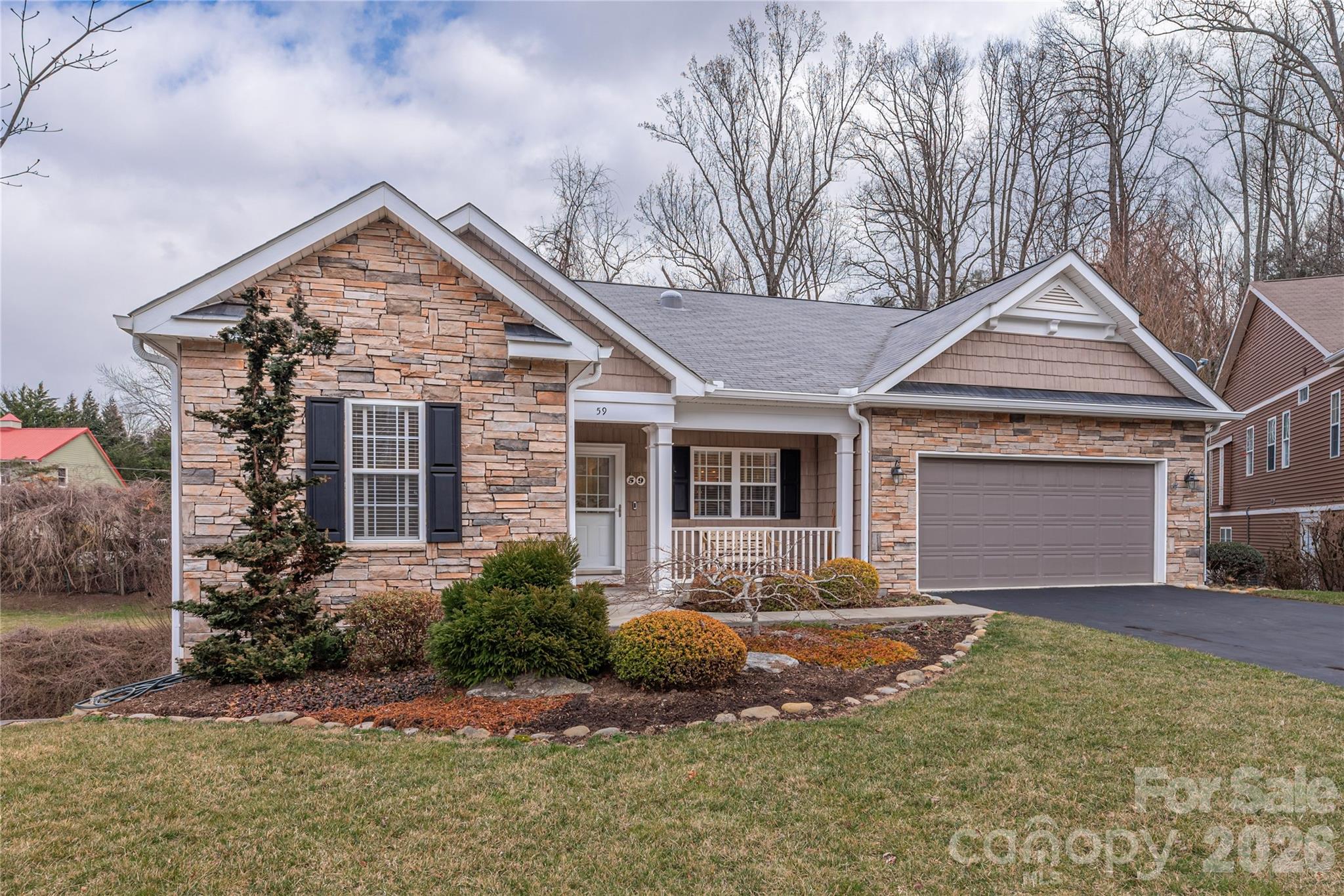 59 Old Pasture Way — Hendersonville