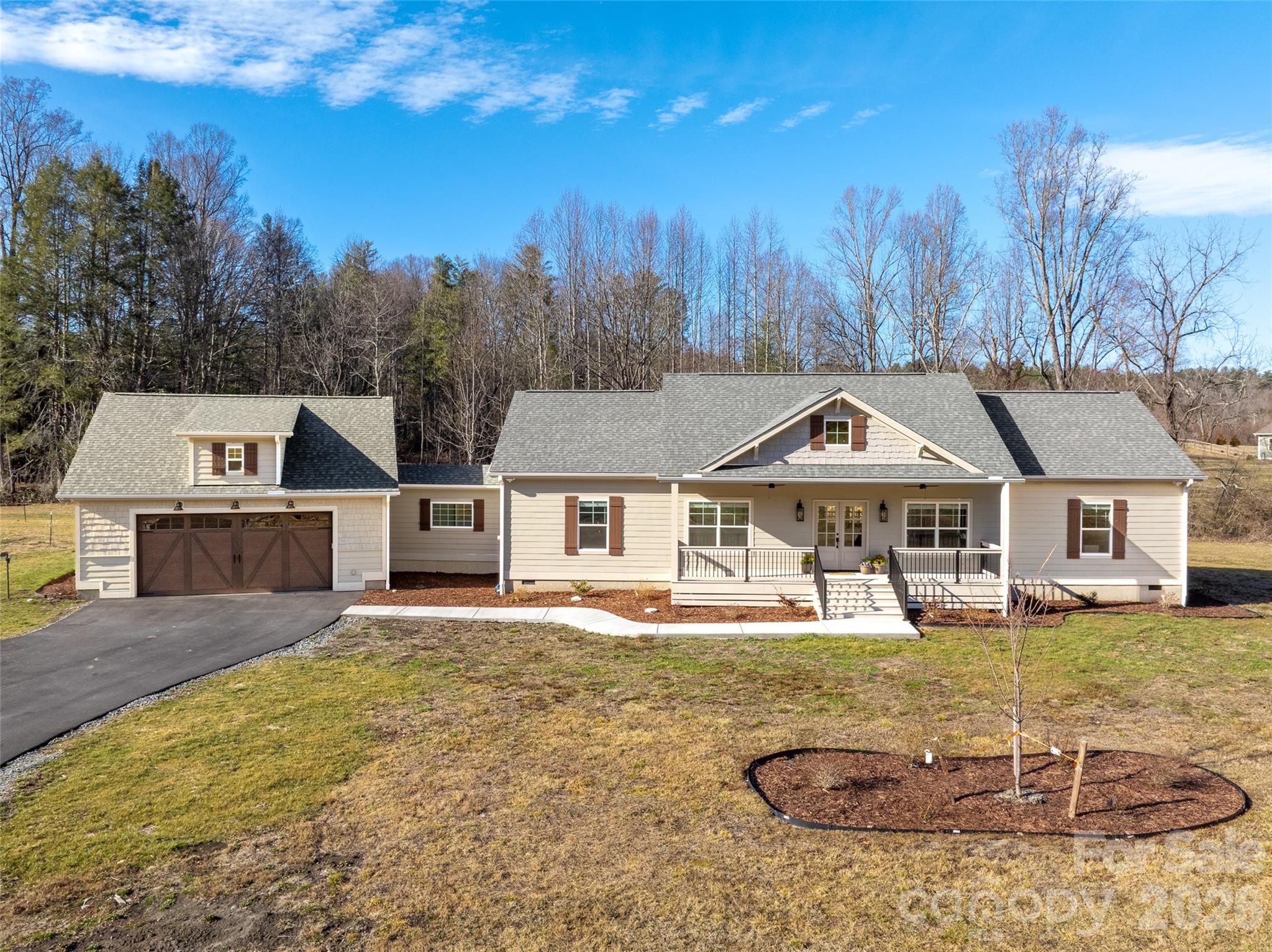 90 Saddle Club Lane — Hendersonville