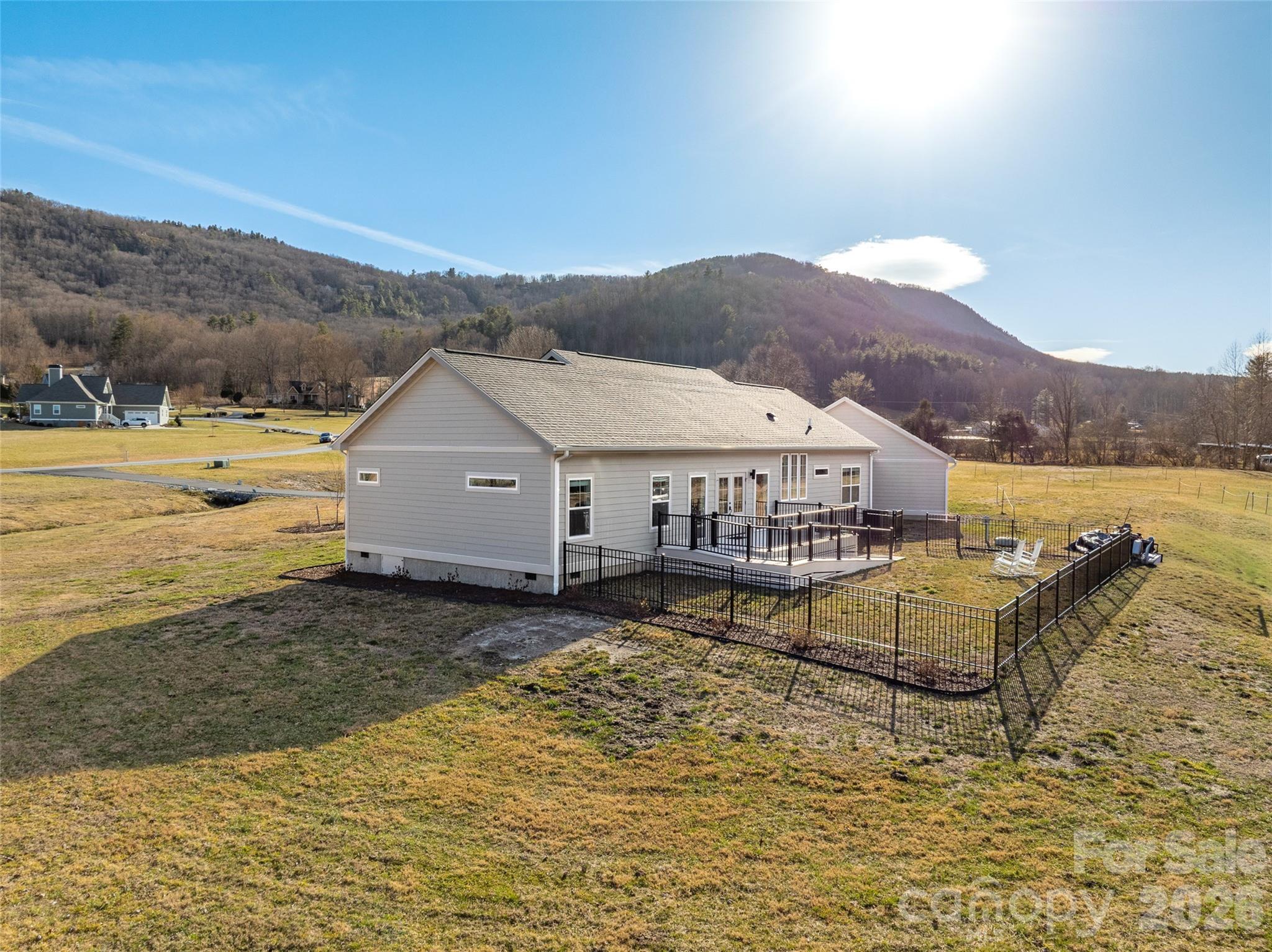 90 Saddle Club Lane — Hendersonville