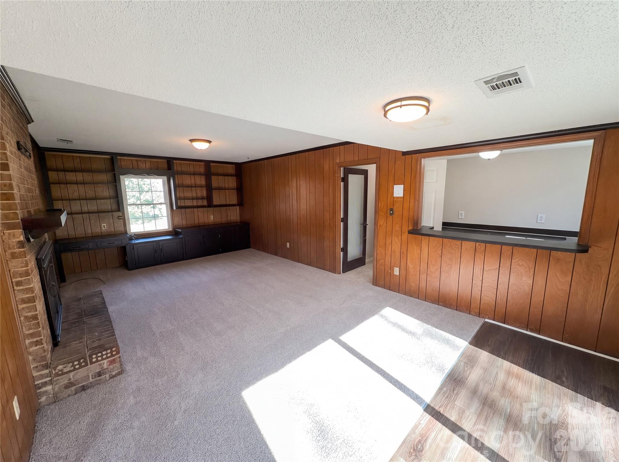 7700 Meadowdale Lane — Charlotte