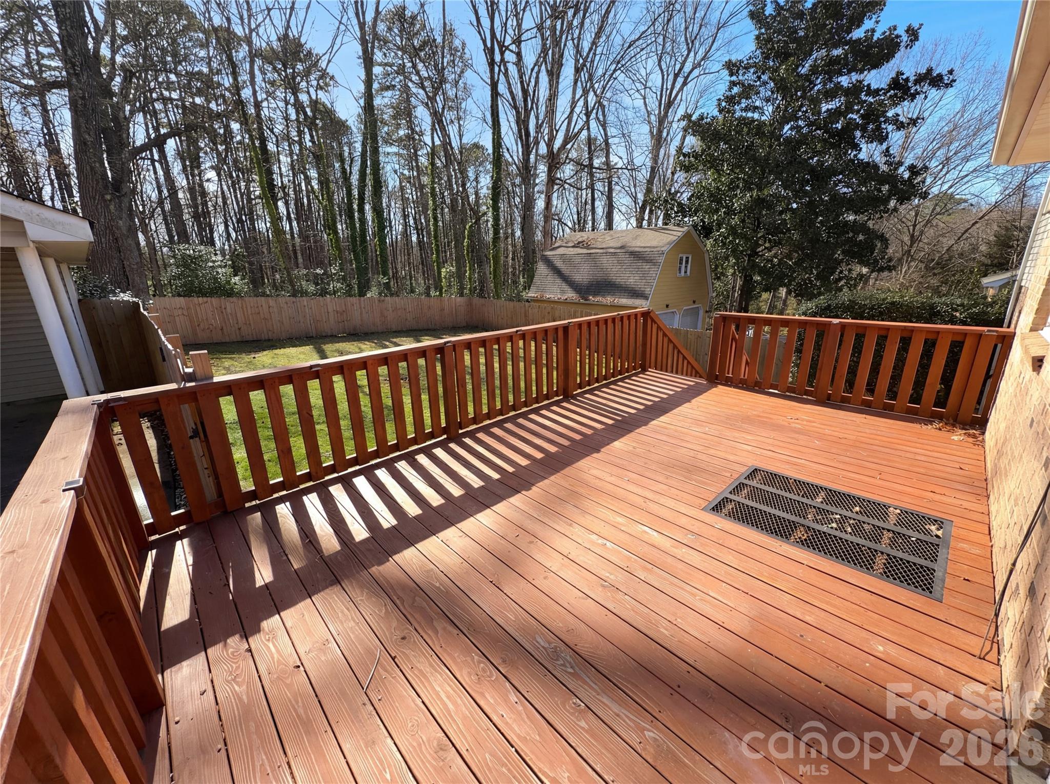 7700 Meadowdale Lane — Charlotte