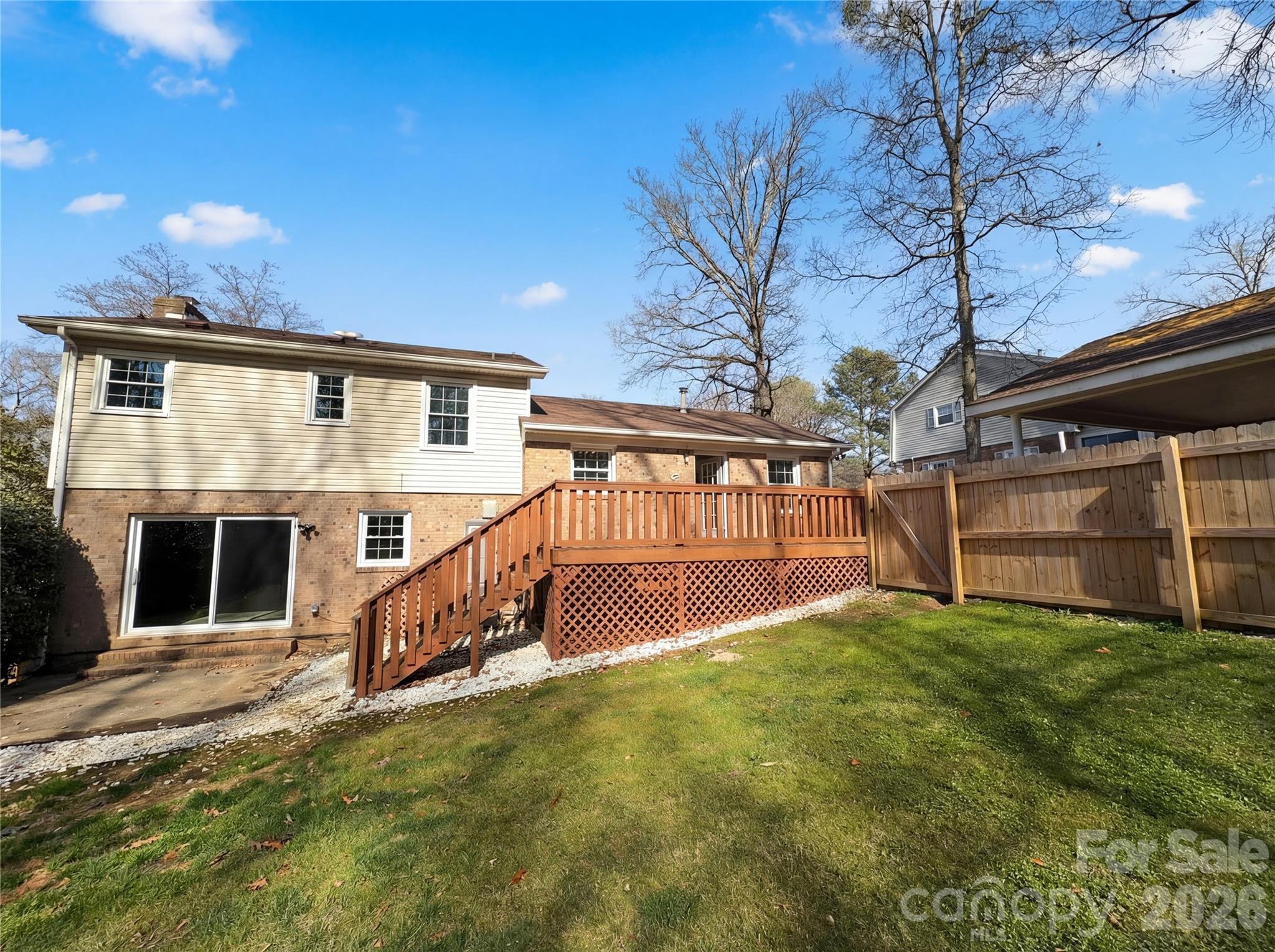 7700 Meadowdale Lane — Charlotte