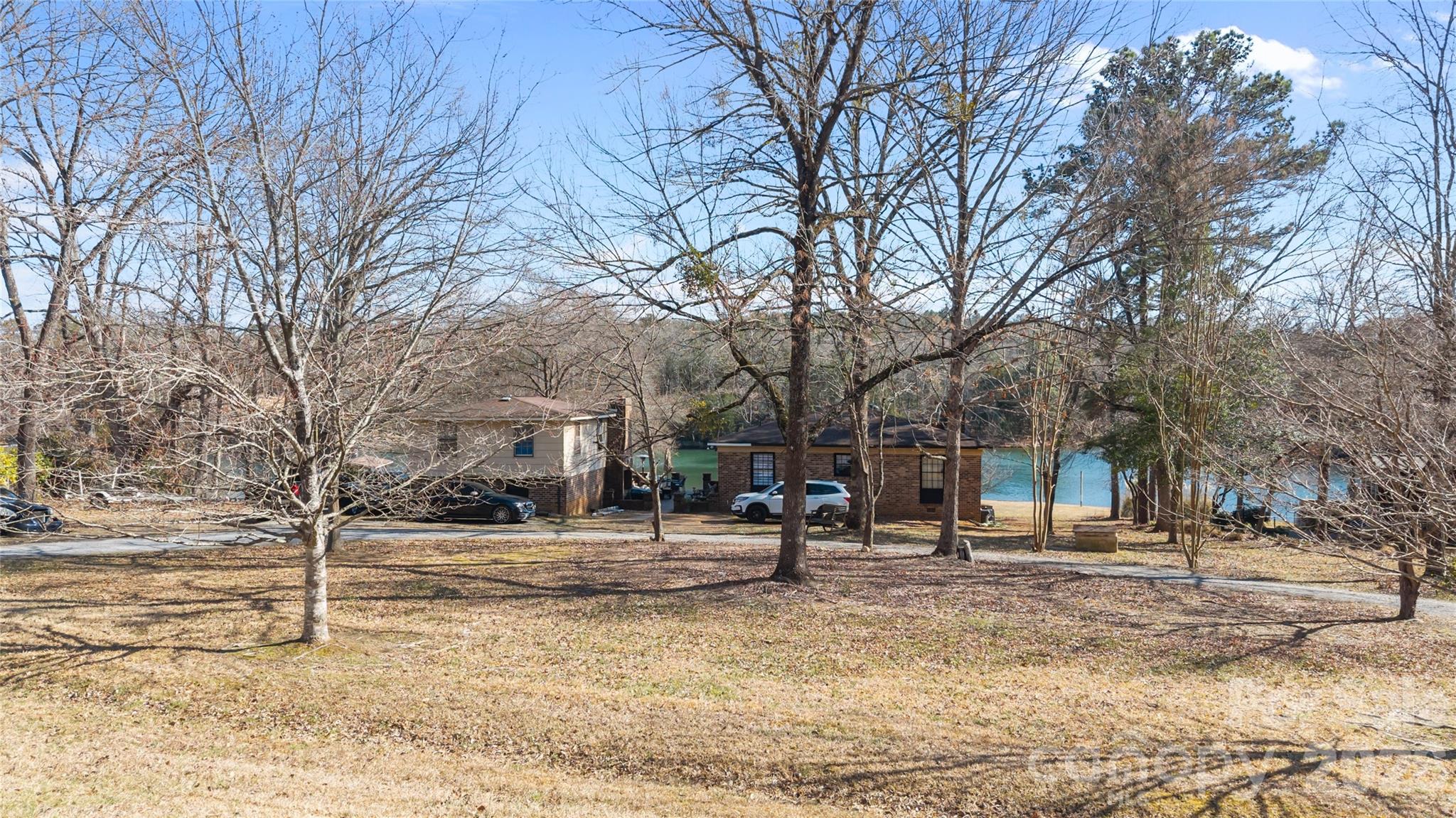 4251 Acacia Road — York