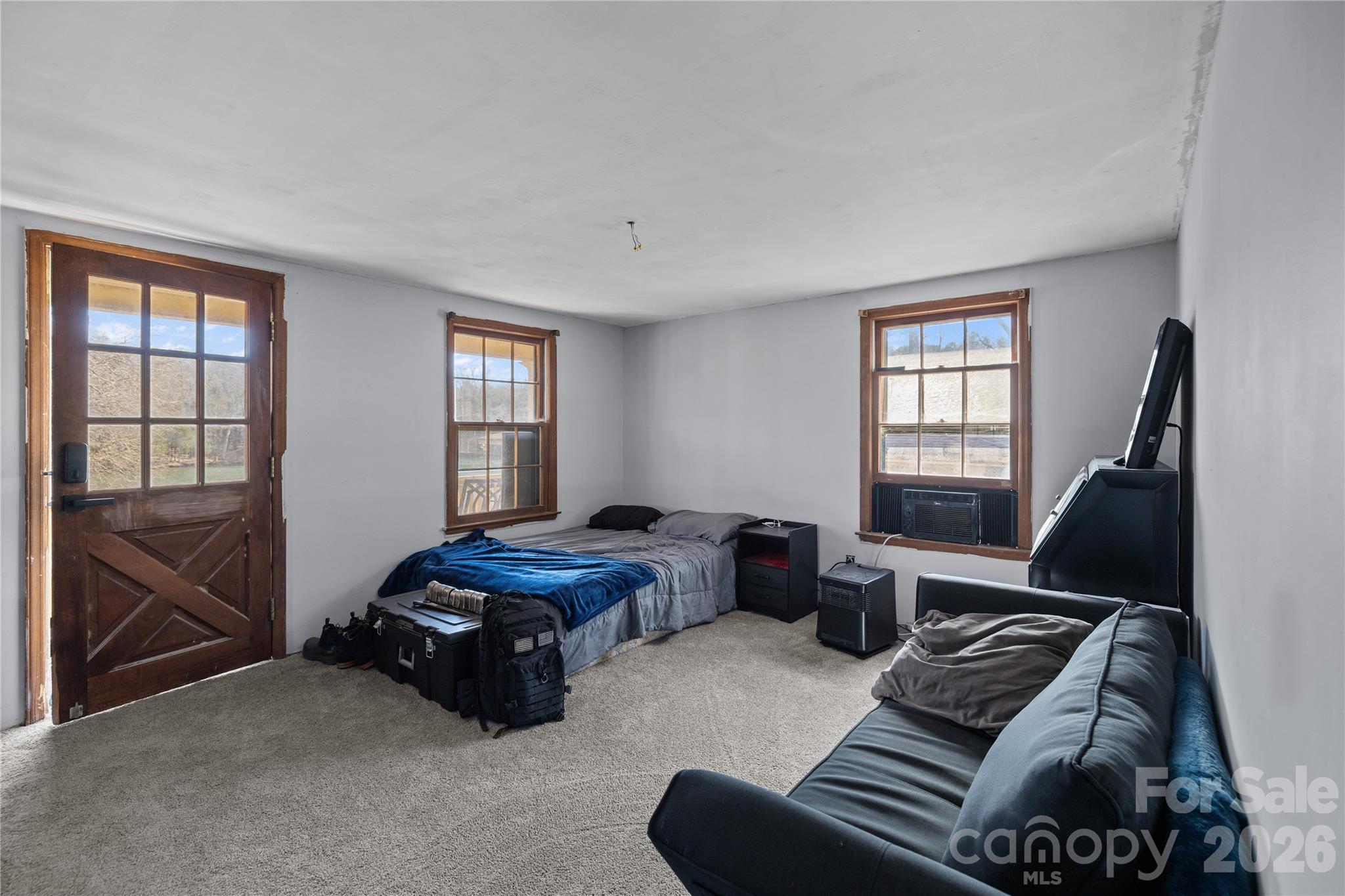 4251 Acacia Road — York