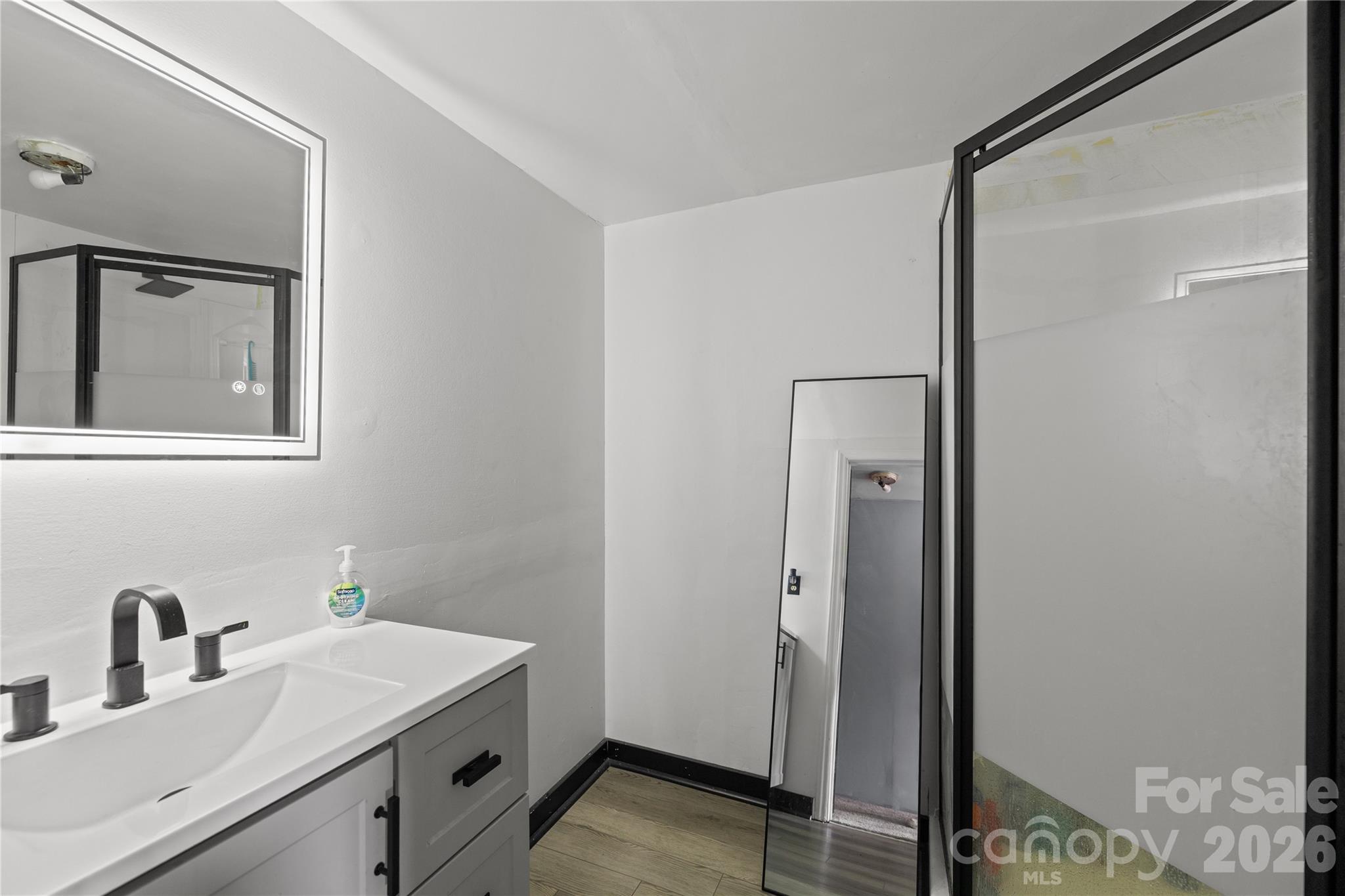4251 Acacia Road — York