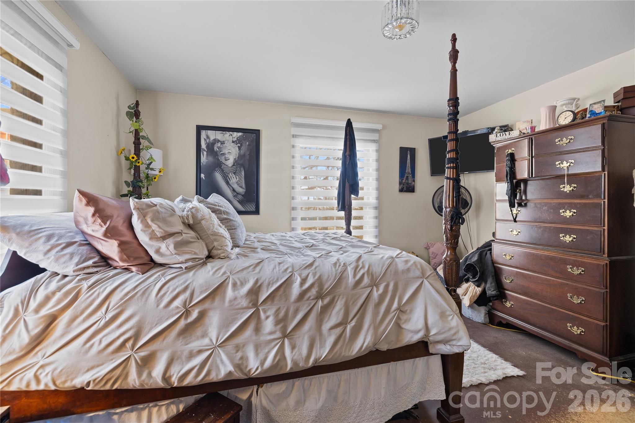 4251 Acacia Road — York