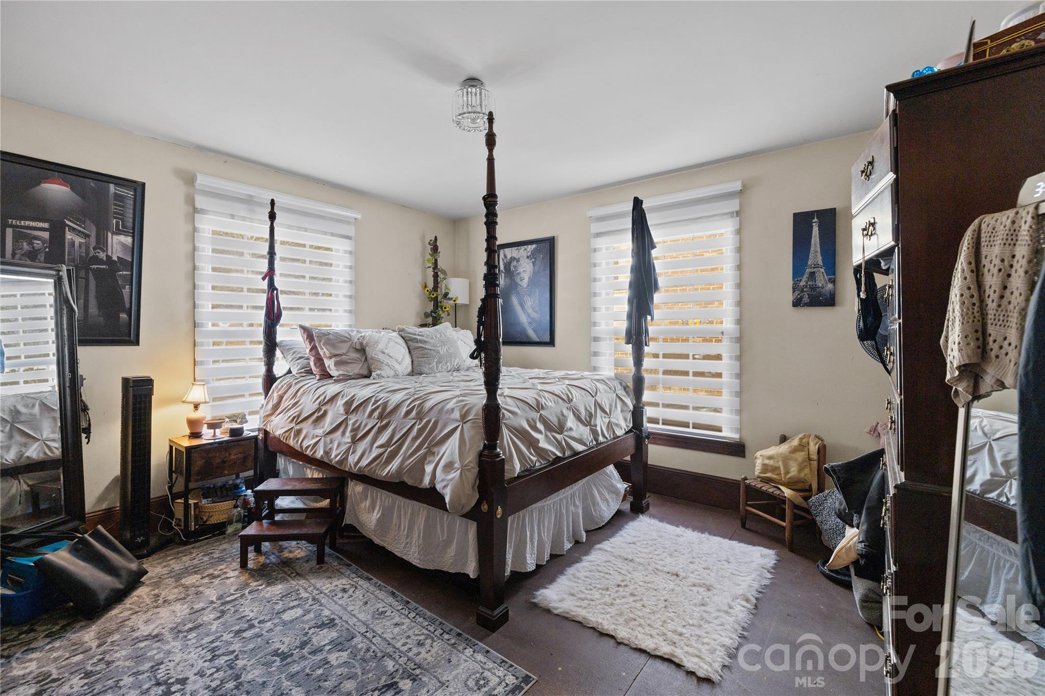 4251 Acacia Road — York