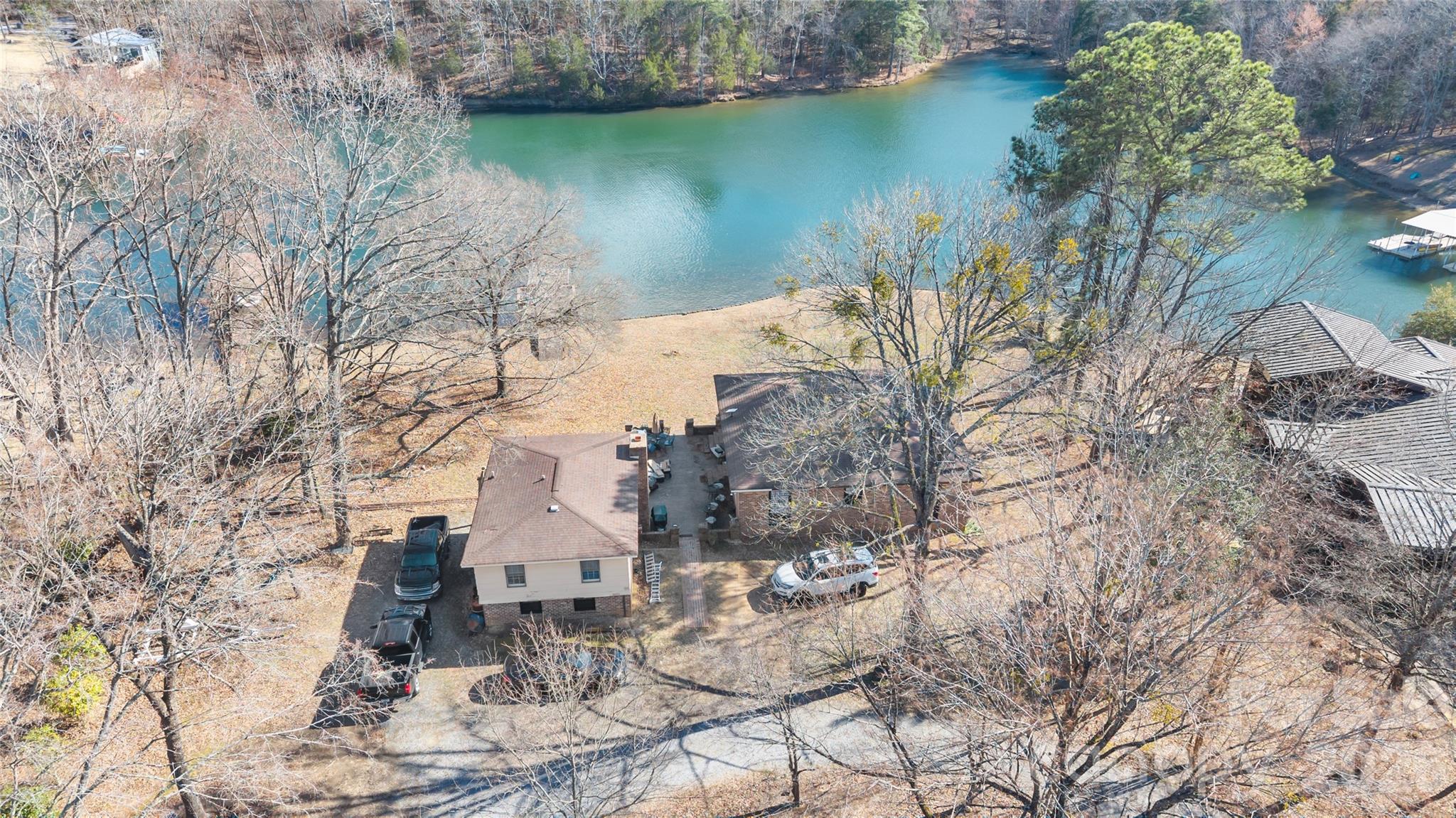4251 Acacia Road — York