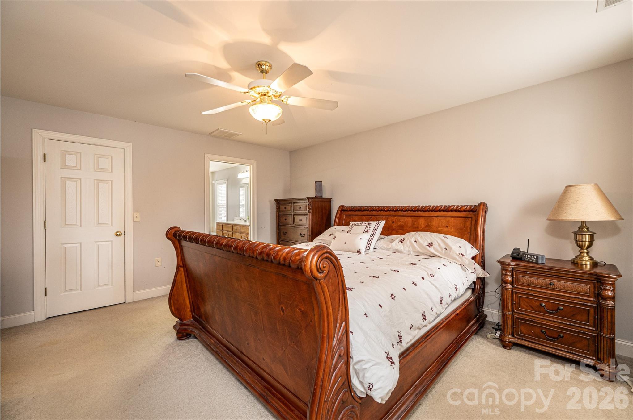 2640 Ironwood Drive — Hickory